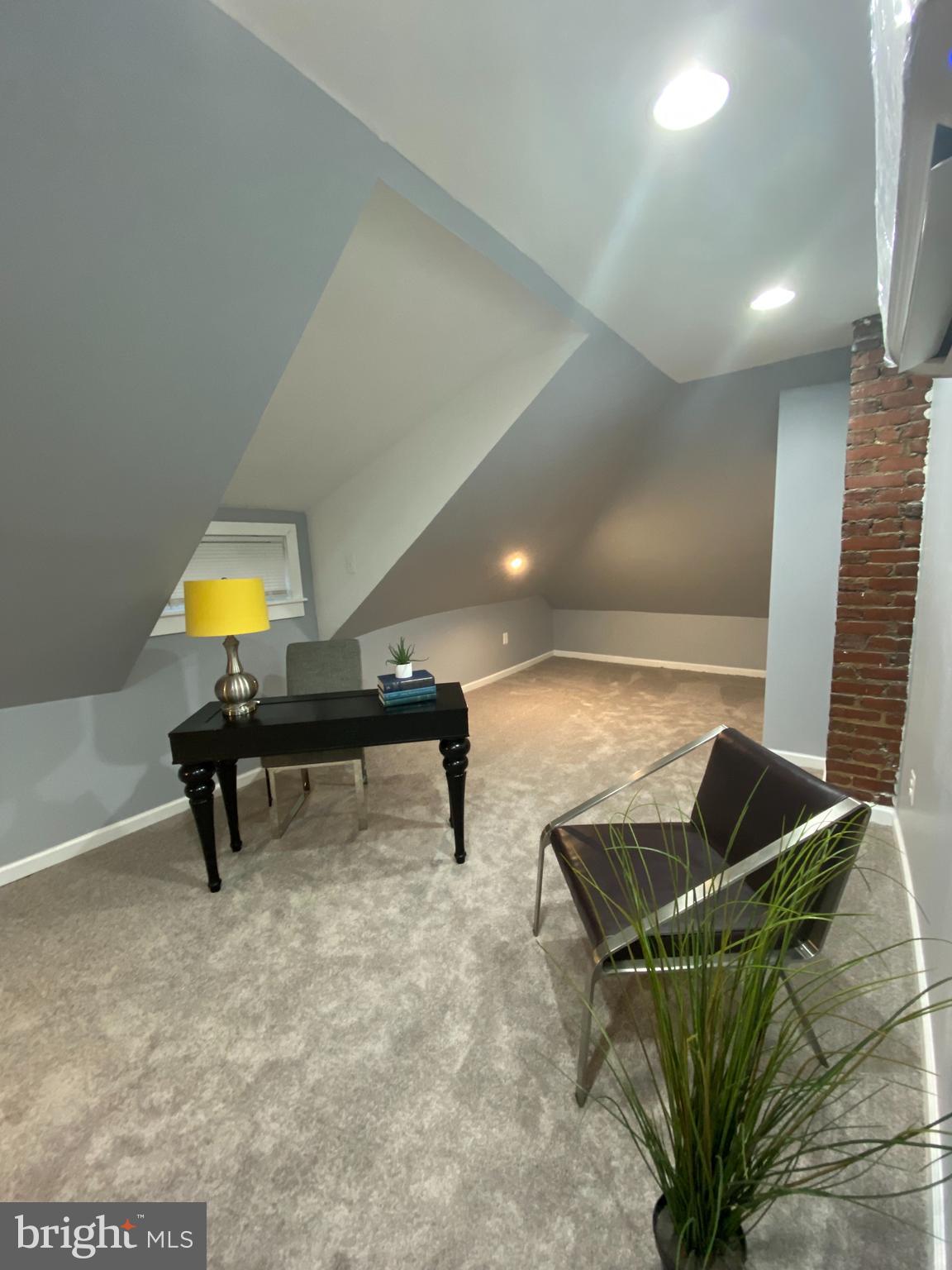 LAURAVILLE HISTORIC DISTRICT - Residential