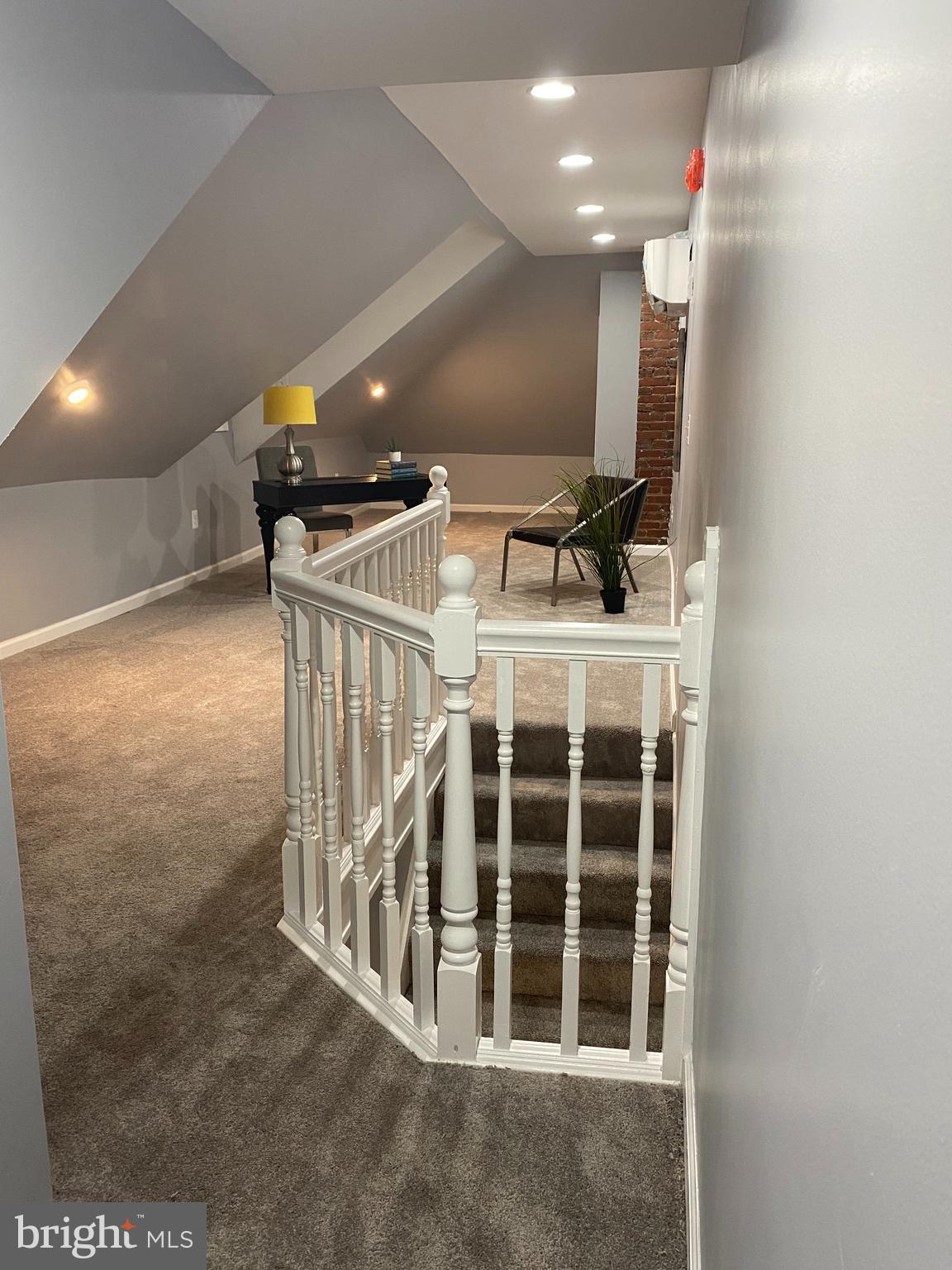 LAURAVILLE HISTORIC DISTRICT - Residential