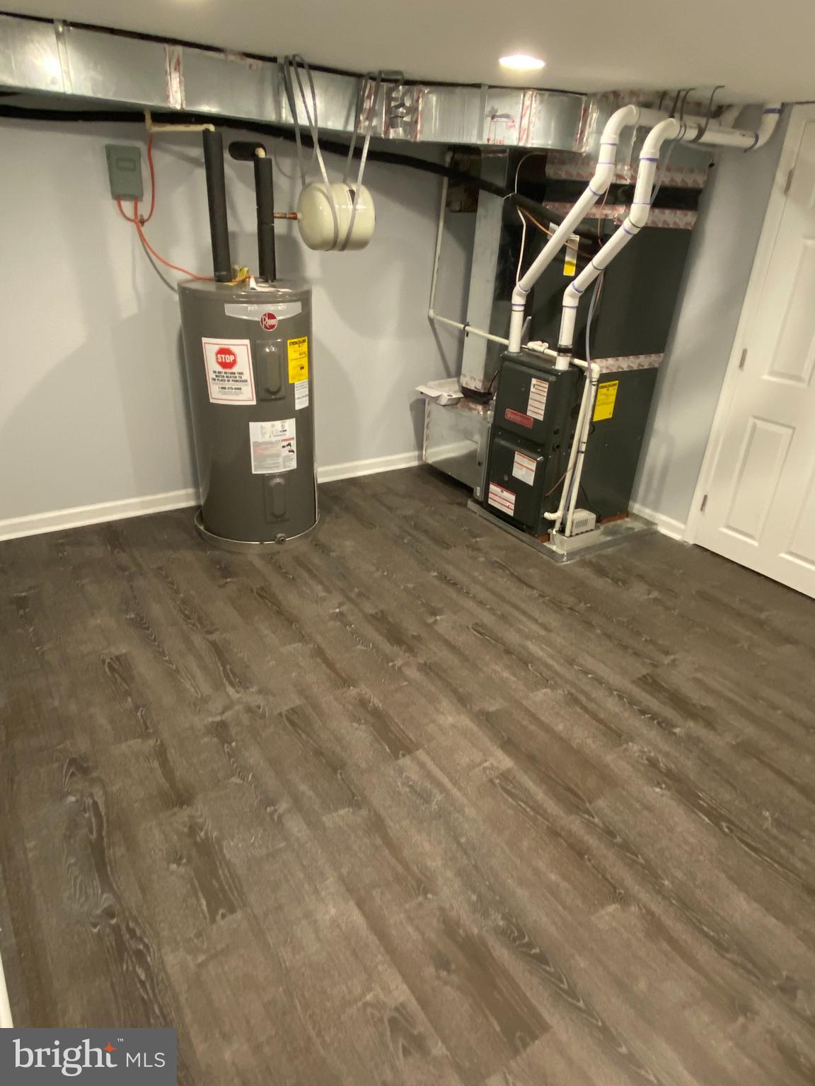 LAURAVILLE HISTORIC DISTRICT - Residential