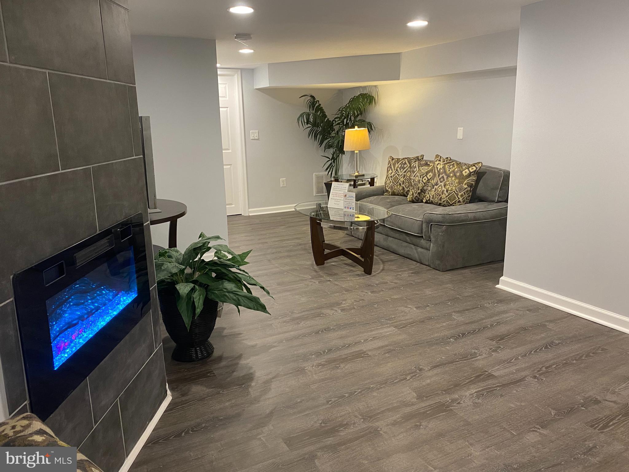 LAURAVILLE HISTORIC DISTRICT - Residential