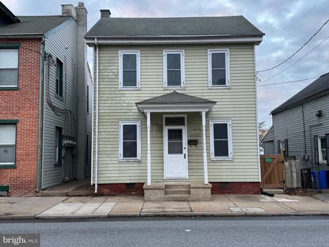 Photo of 111 S Main Street, Manheim, PA 17545 (MLS # PALA2046740)
