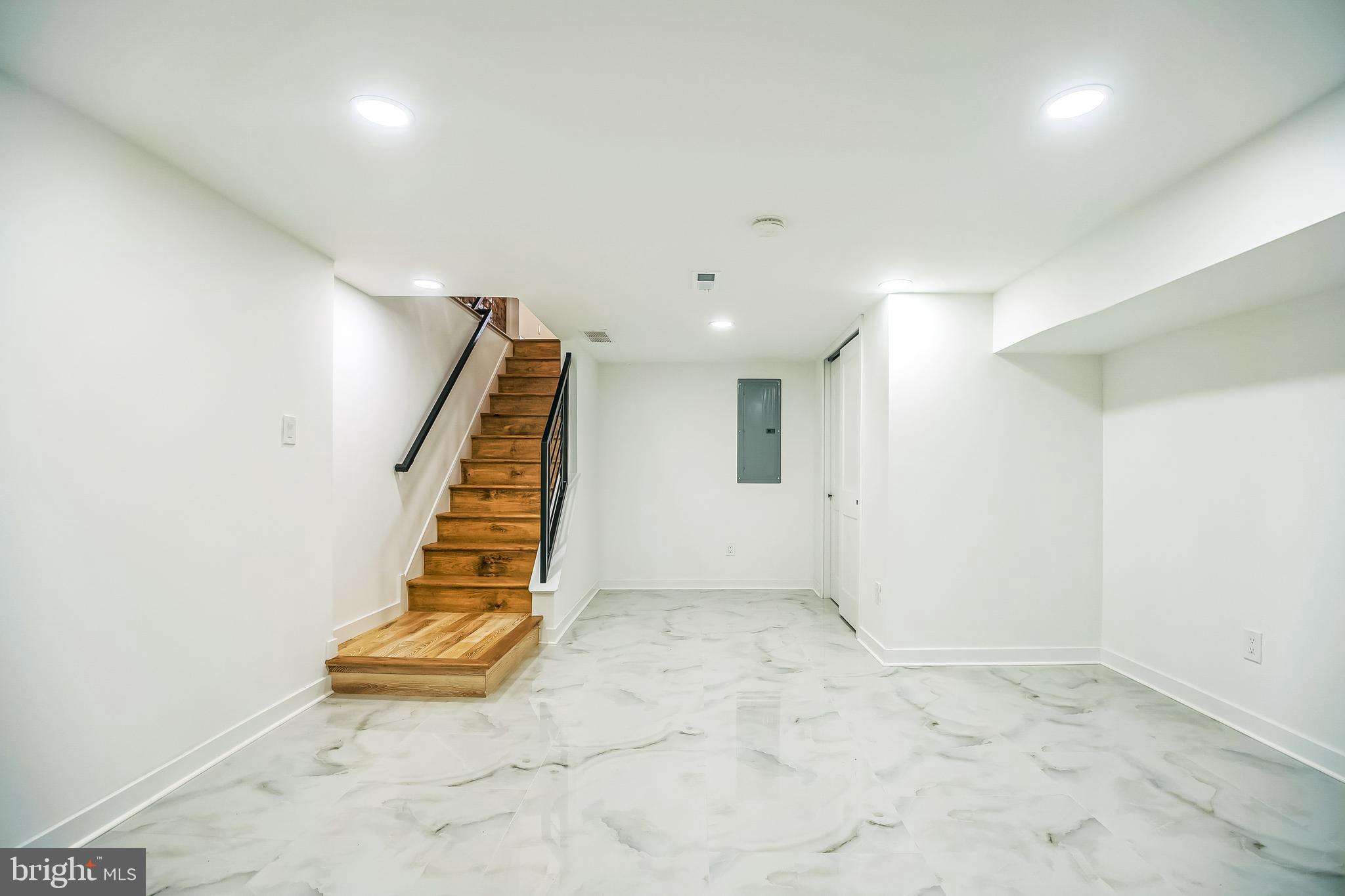 ART MUSEUM AREA - Residential
