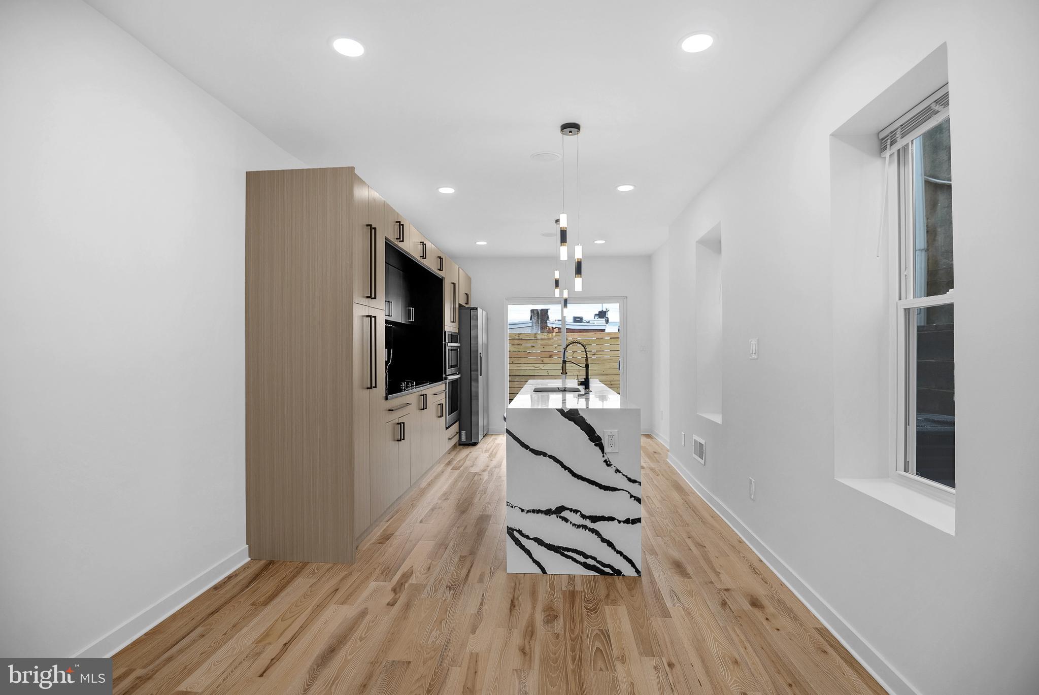 ART MUSEUM AREA - Residential