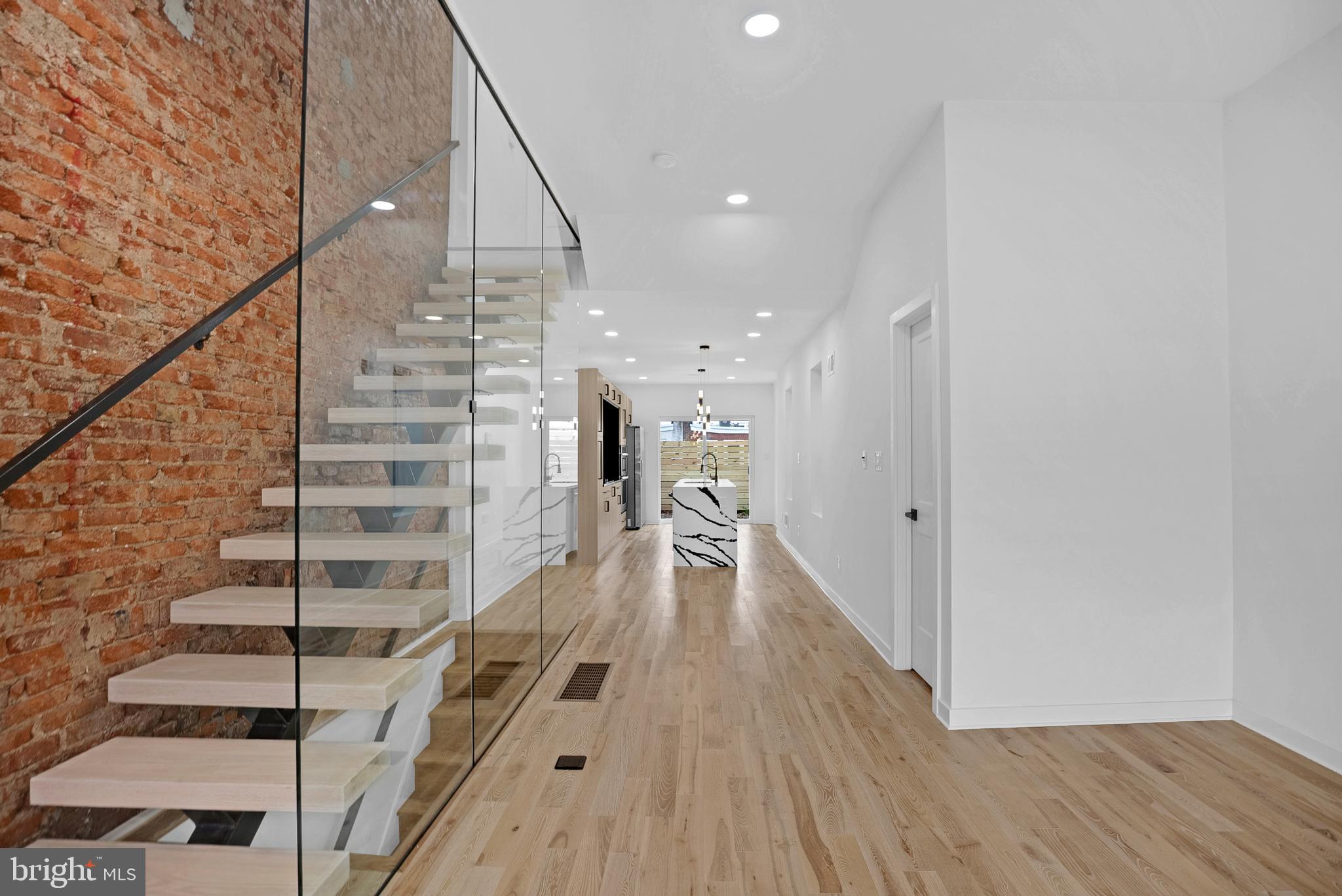 ART MUSEUM AREA - Residential