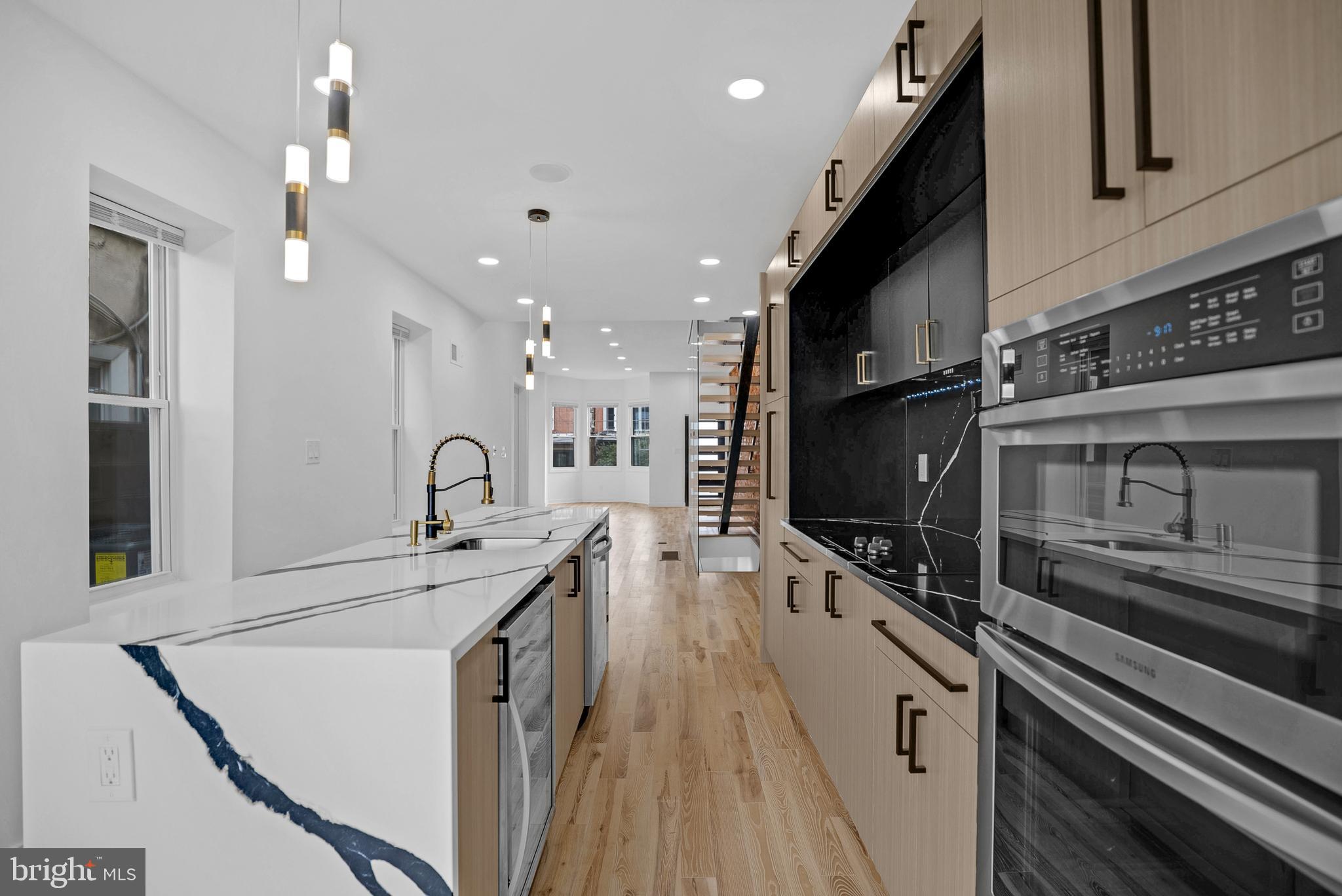 ART MUSEUM AREA - Residential