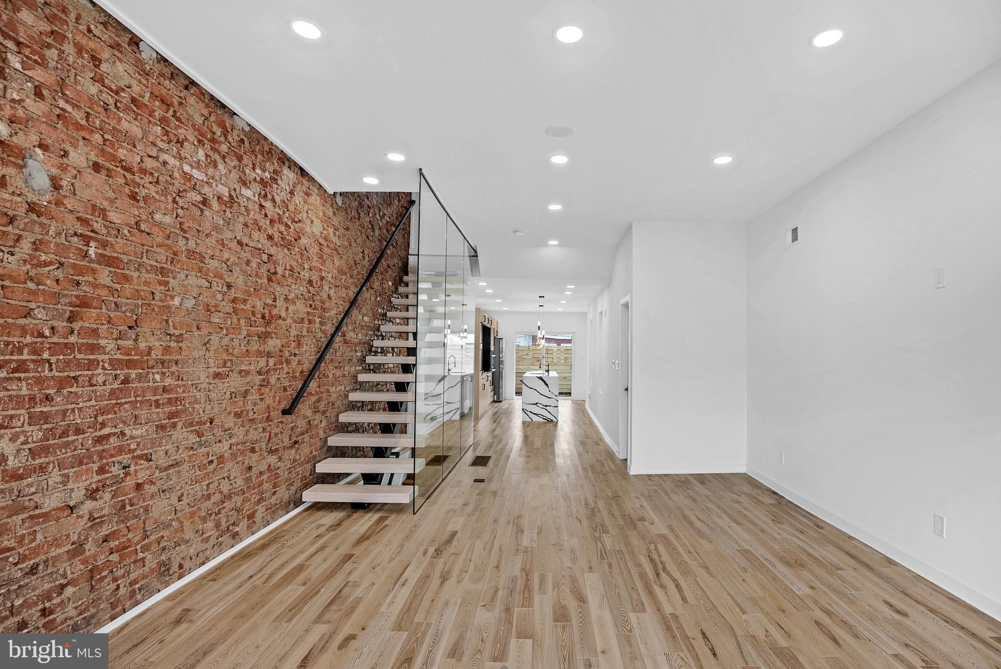 ART MUSEUM AREA - Residential