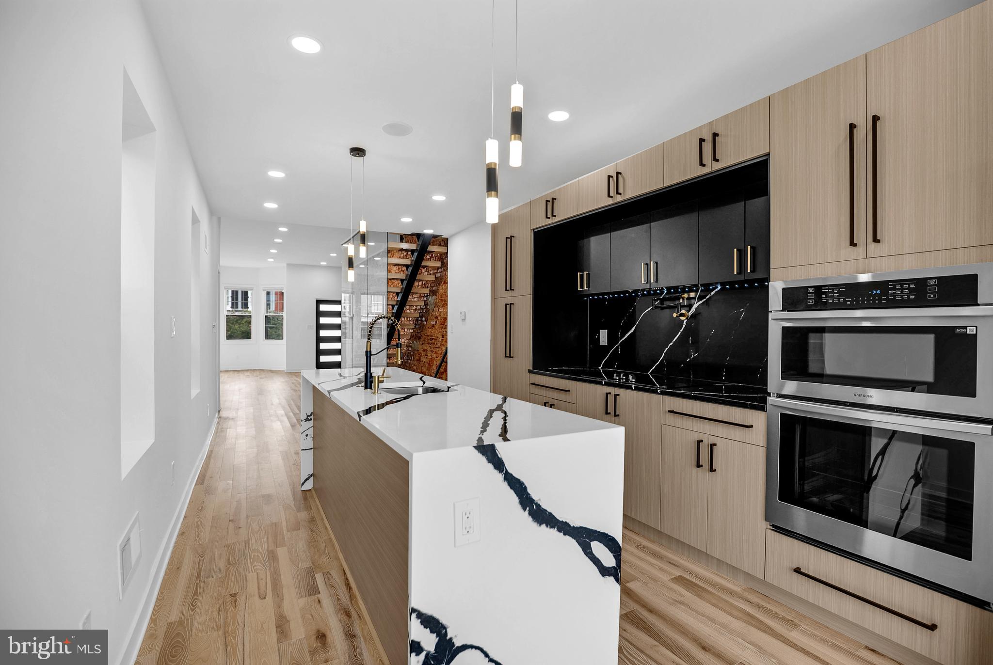 ART MUSEUM AREA - Residential