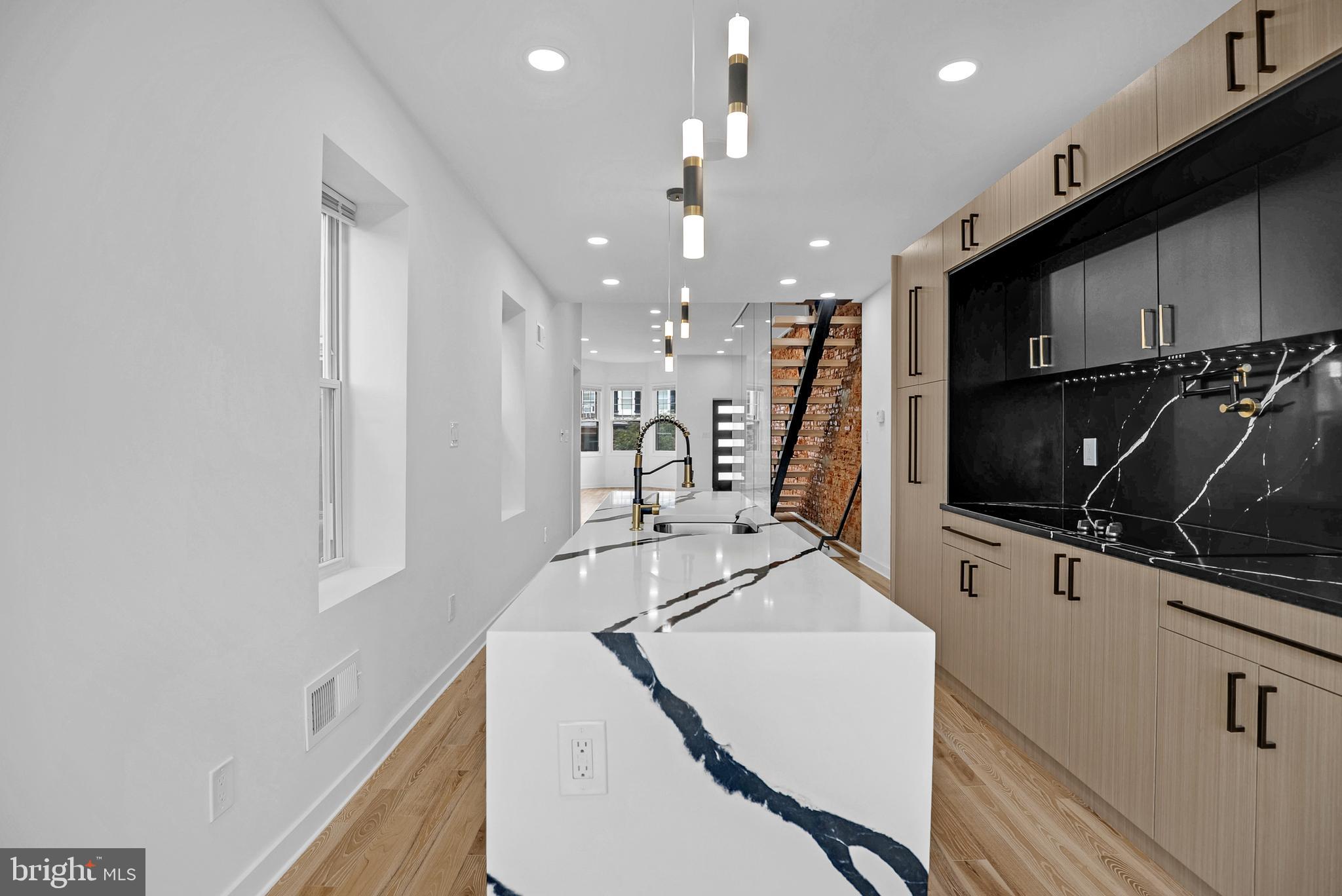 ART MUSEUM AREA - Residential