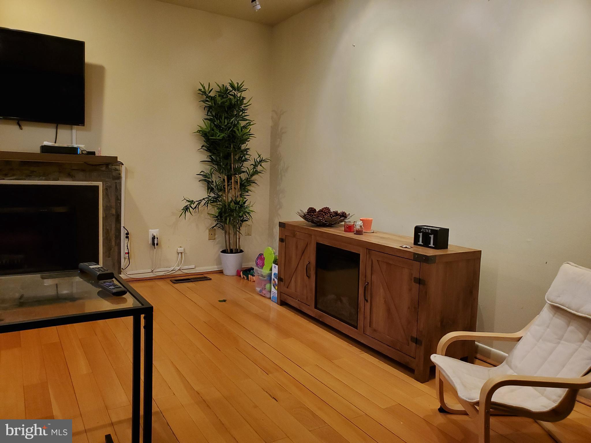 7835 MUIRFIELD COURT