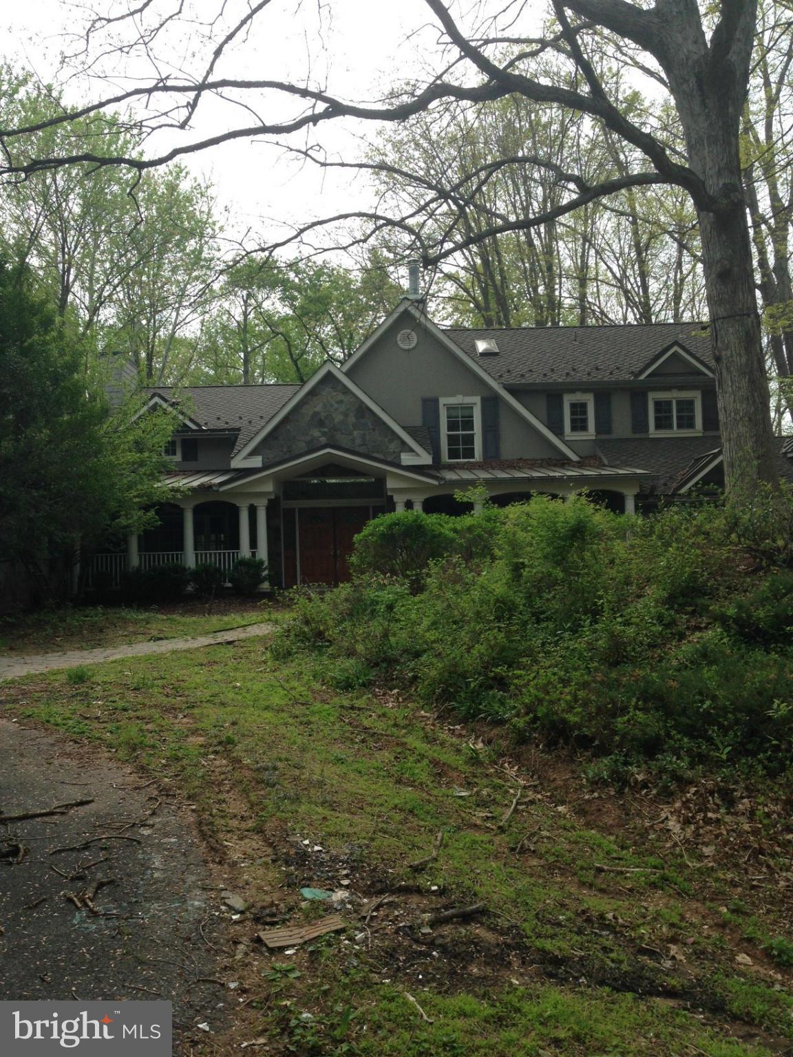 SADDLE RIDGE - Residential