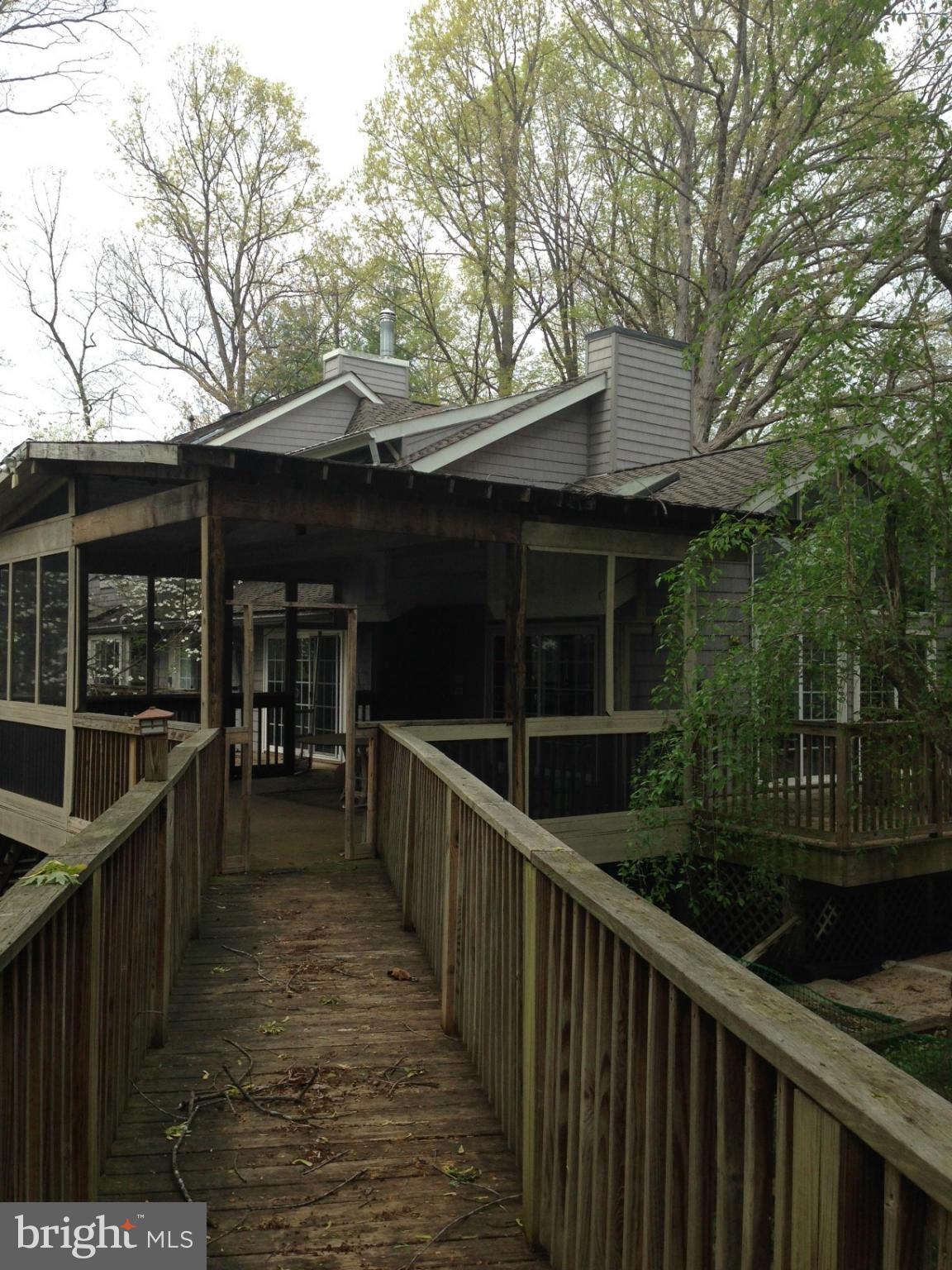 SADDLE RIDGE - Residential