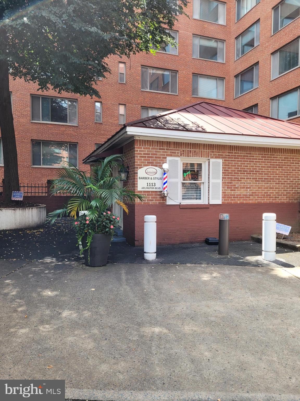 1021 ARLINGTON BOULEVARD 713