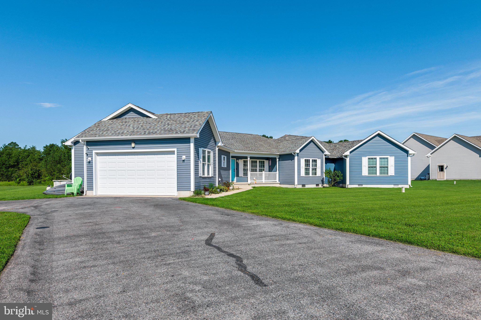 7539 BROAD CREEK CIRCLE