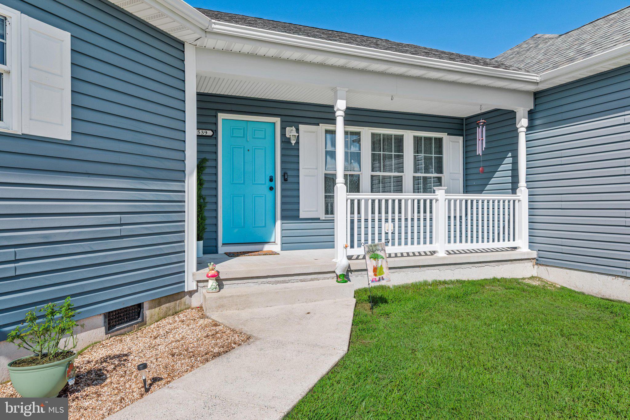 7539 BROAD CREEK CIRCLE
