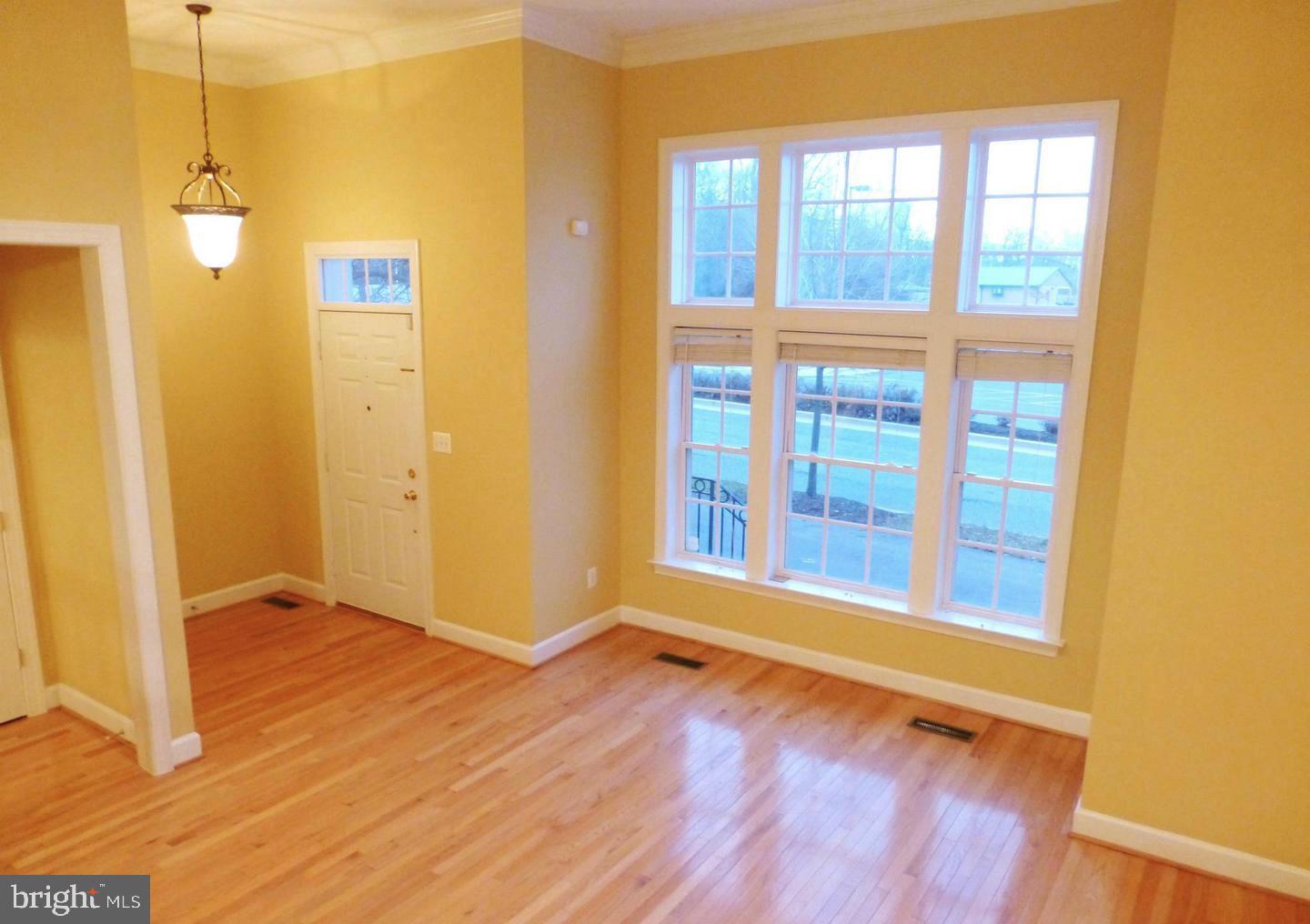 KING FARM IRVINGTON - Residential Lease