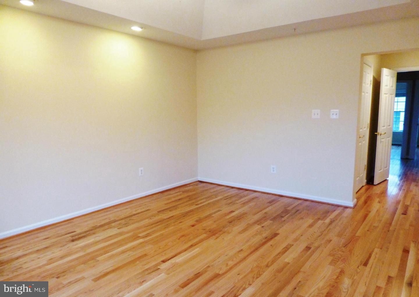 KING FARM IRVINGTON - Residential Lease