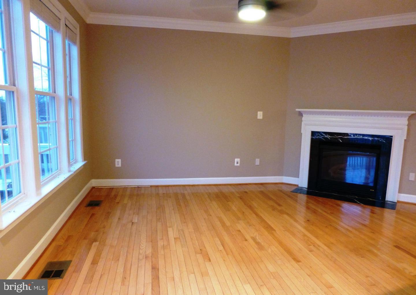 KING FARM IRVINGTON - Residential Lease