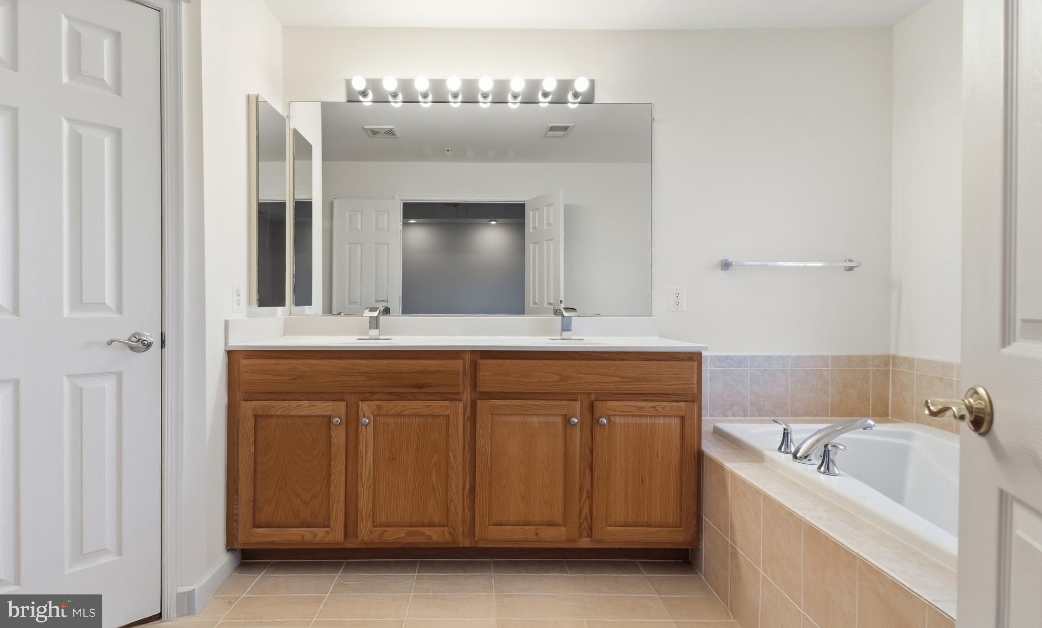 KING FARM IRVINGTON - Residential Lease