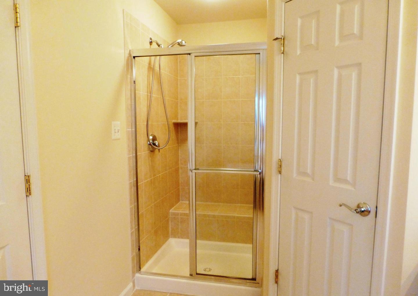 KING FARM IRVINGTON - Residential Lease