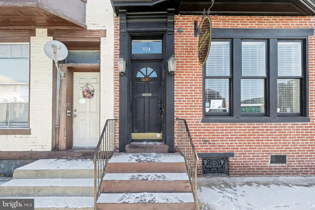 Photo of 717 N 2nd Street #SECOND FLOOR, HARRISBURG, PA 17102 (MLS # PADA2052382)