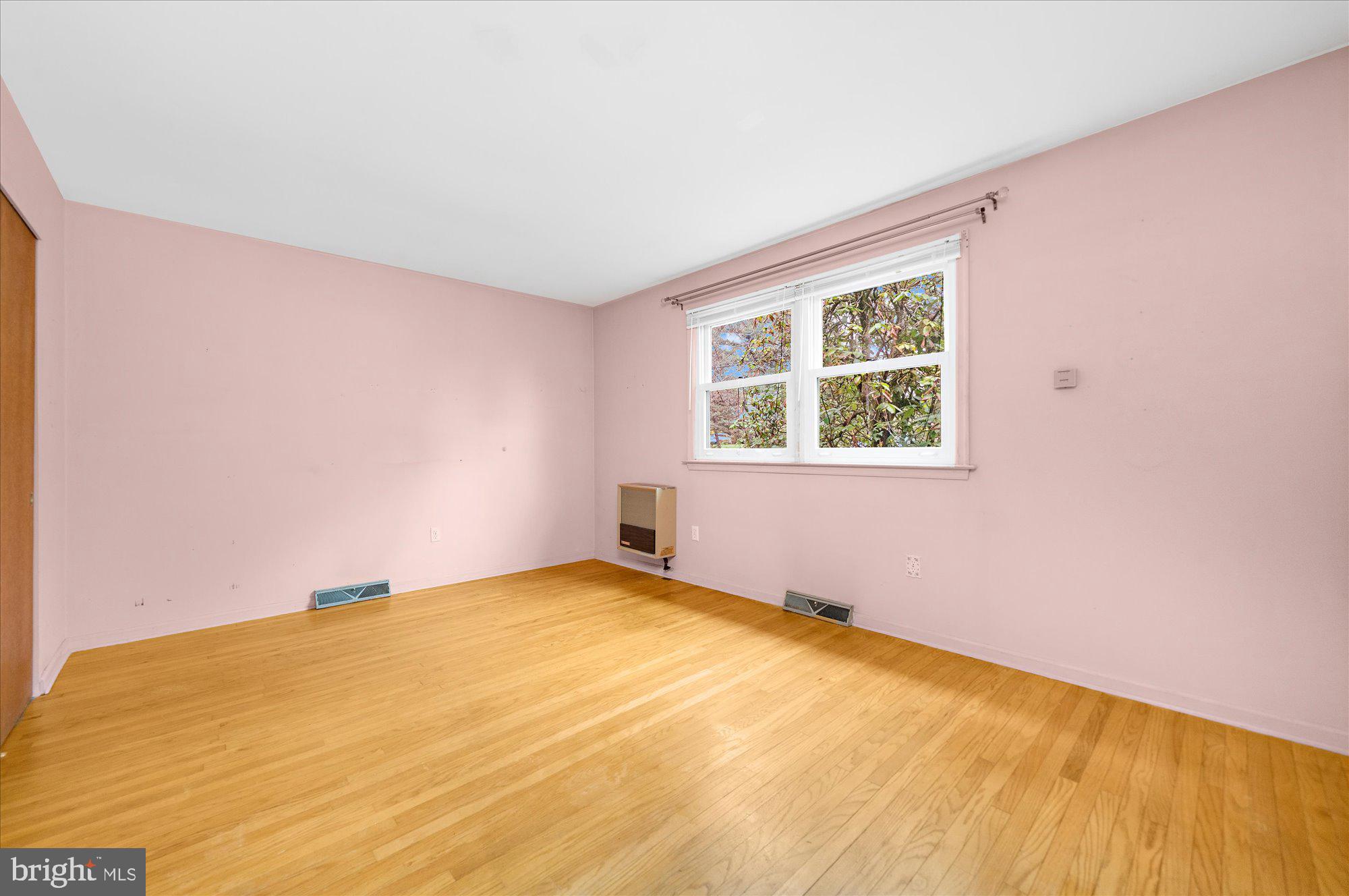 HUNTINGDON VALLEY - Residential