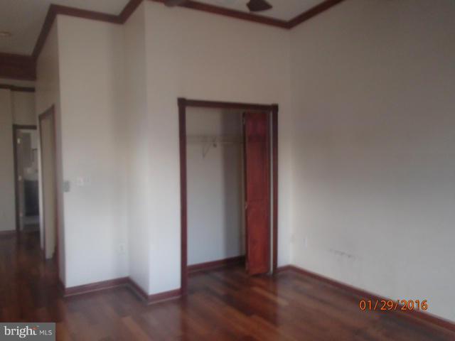 WASHINGTON VILLAGE - Residential