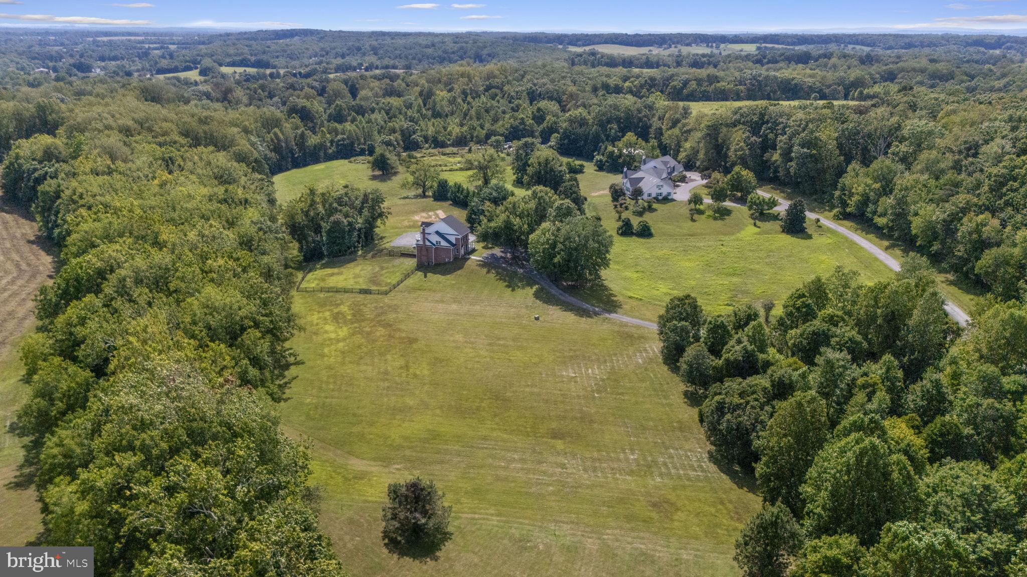 BUCK LODGE - Residential