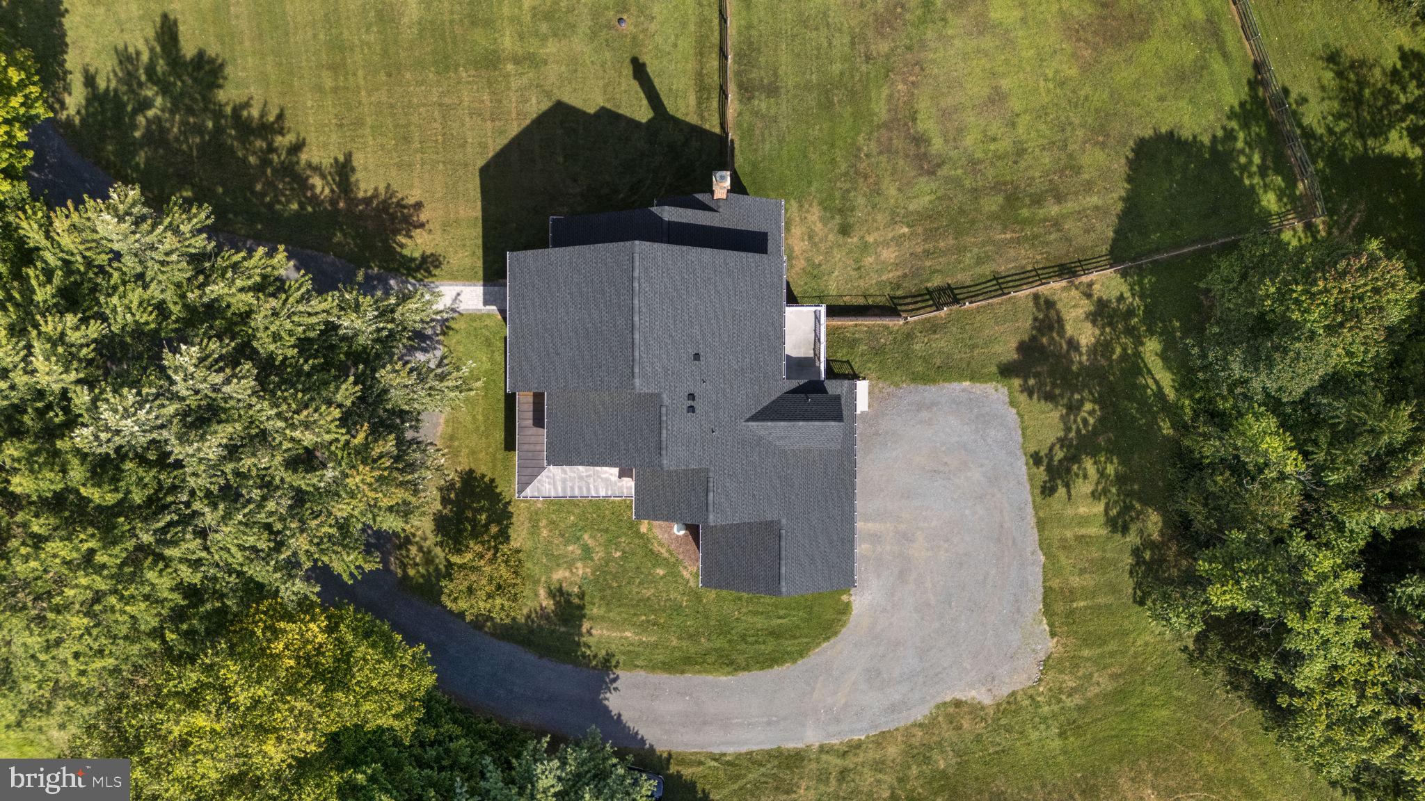 BUCK LODGE - Residential