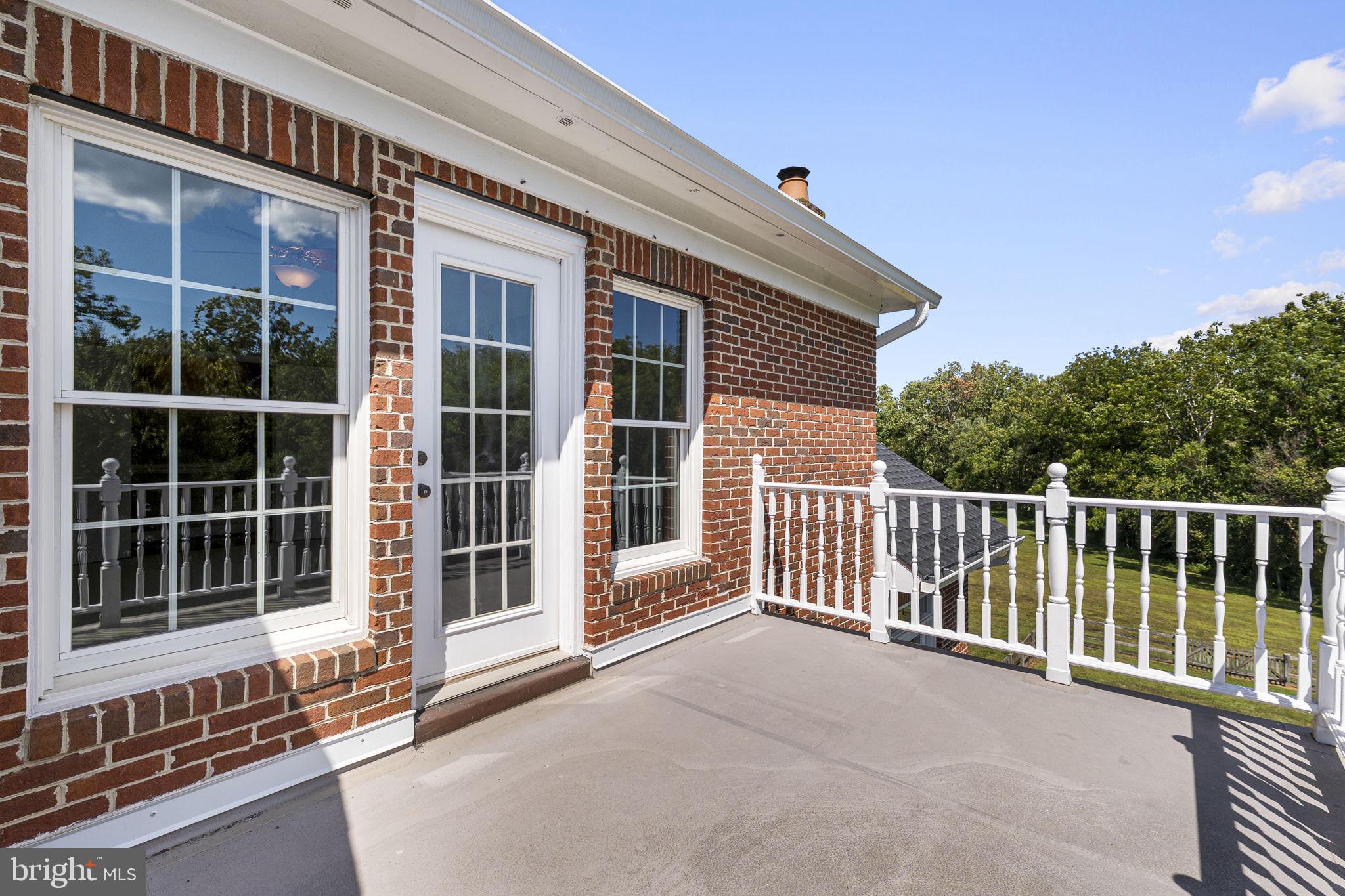 BUCK LODGE - Residential