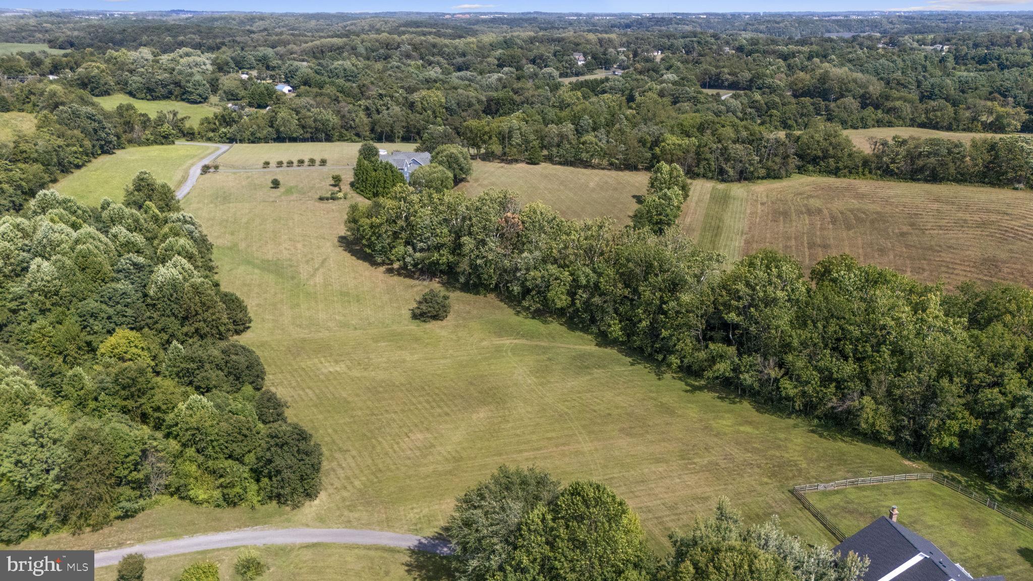BUCK LODGE - Residential