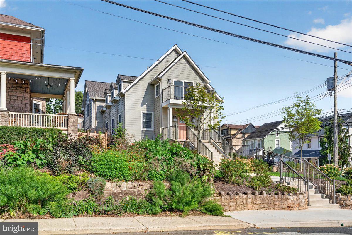25 N RIDGE AVENUE A
