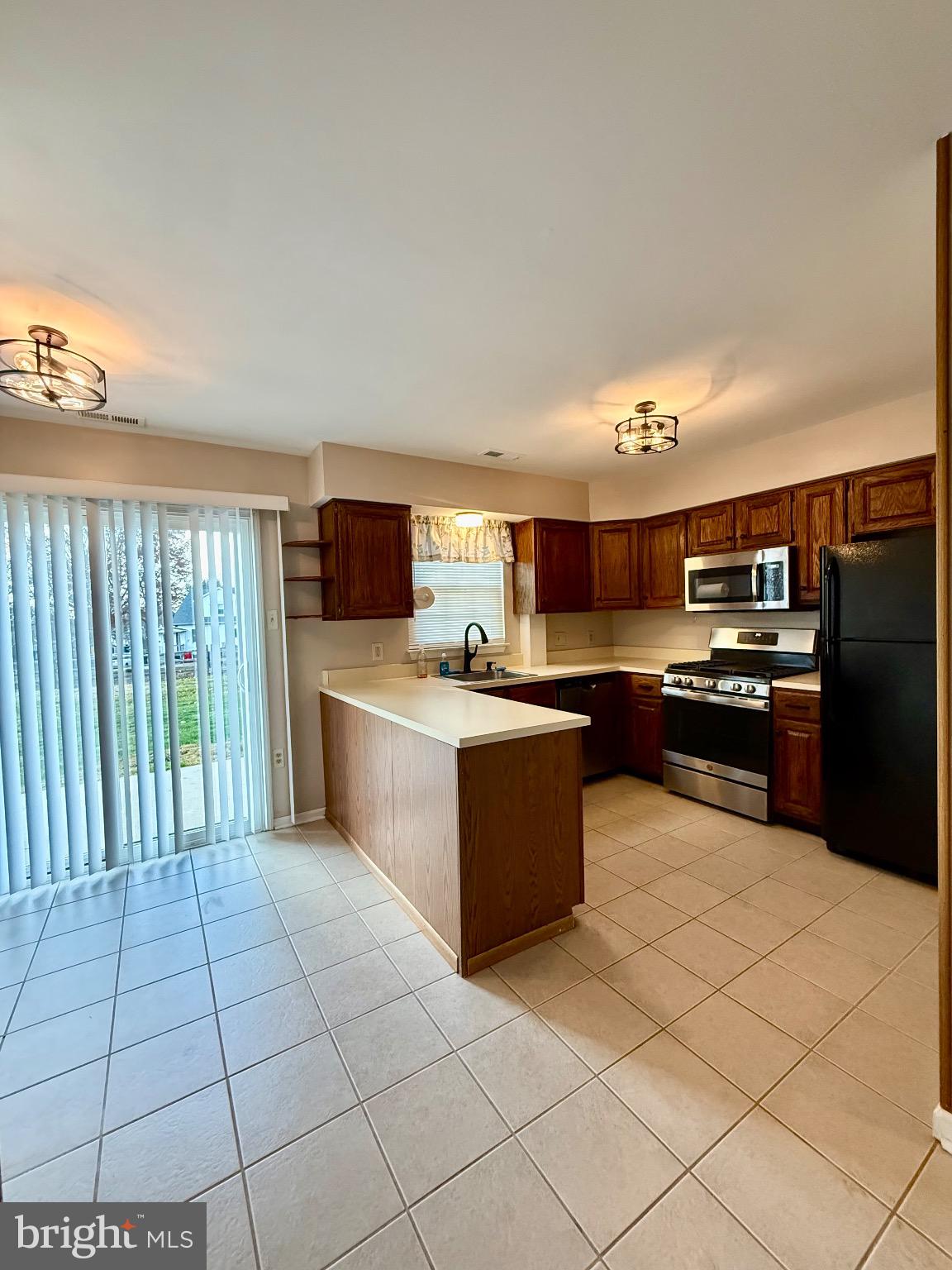 418 MAPLE GLEN CIRCLE