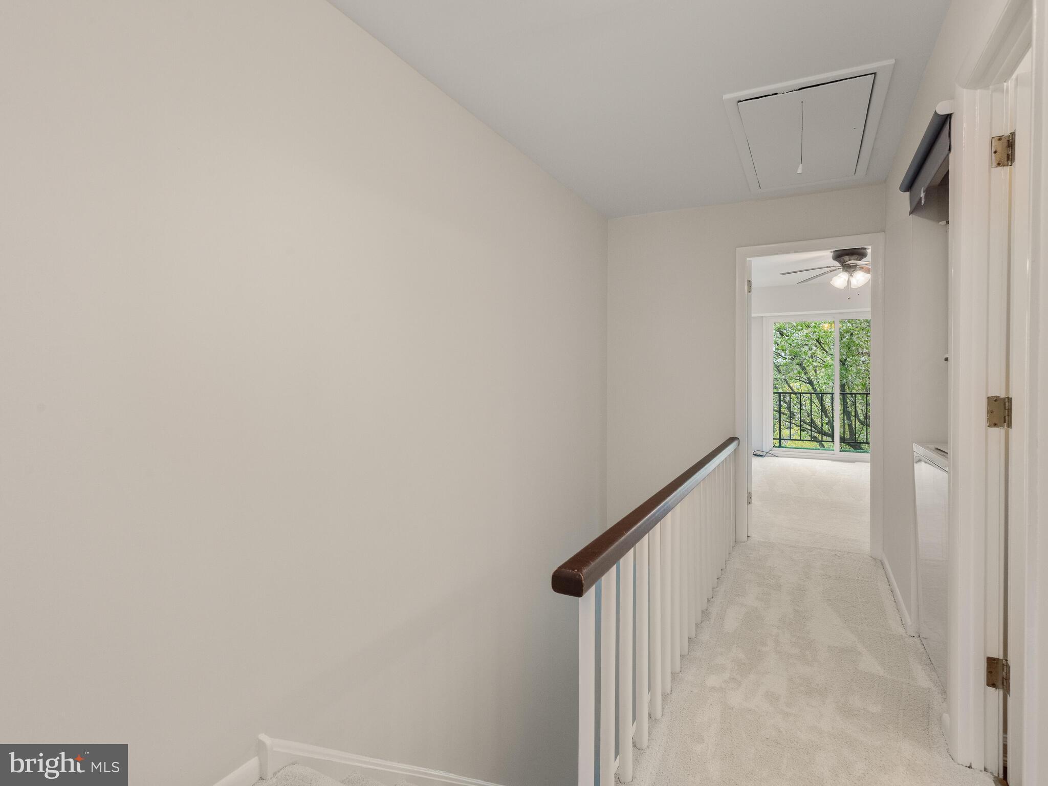 SUMMIT HOUSE - Residential