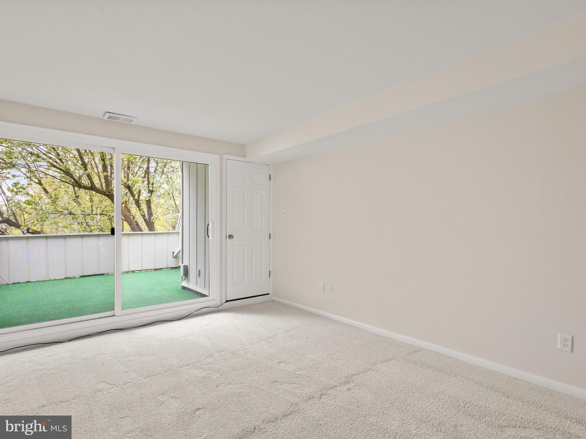 SUMMIT HOUSE - Residential