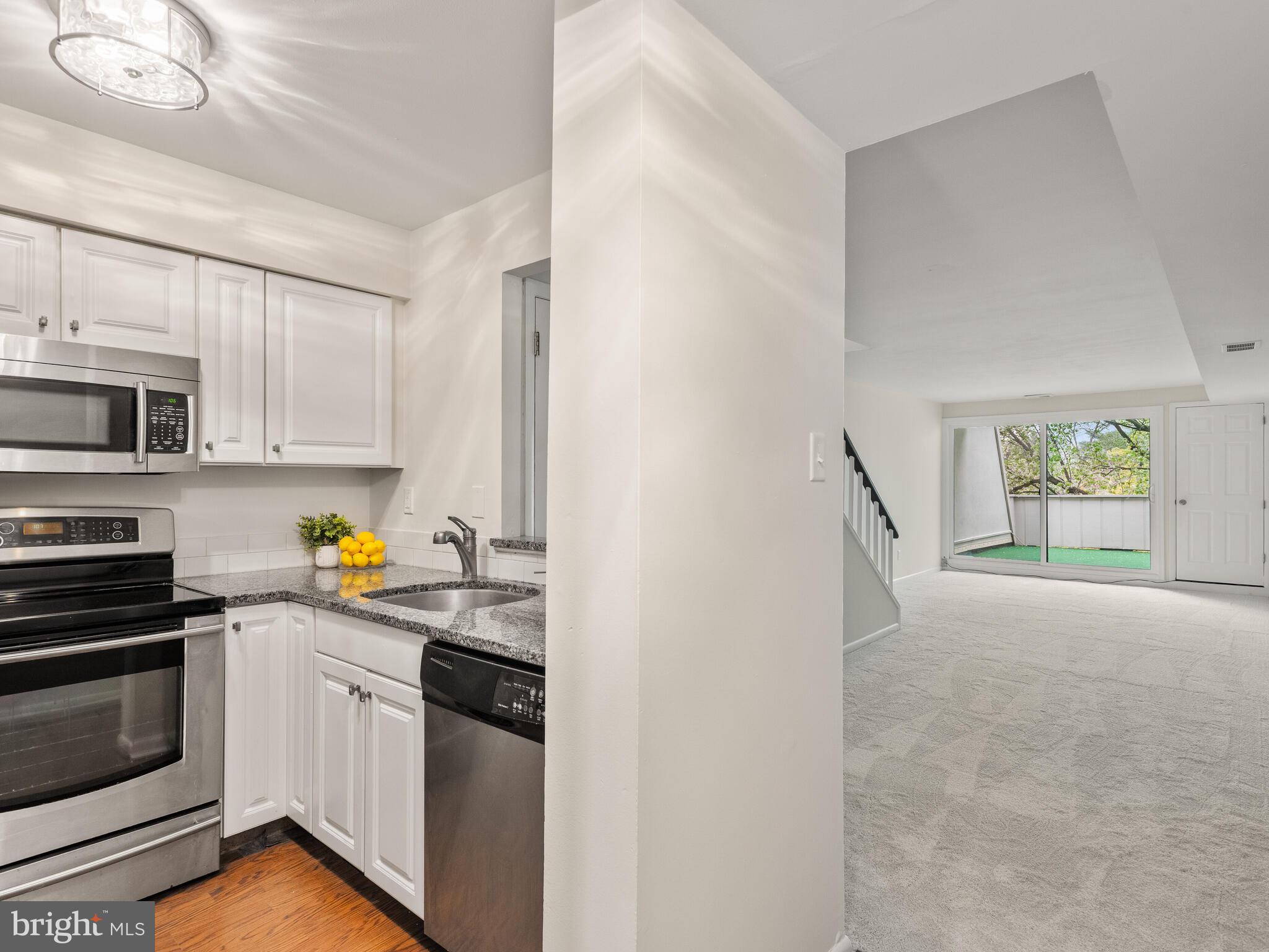 SUMMIT HOUSE - Residential