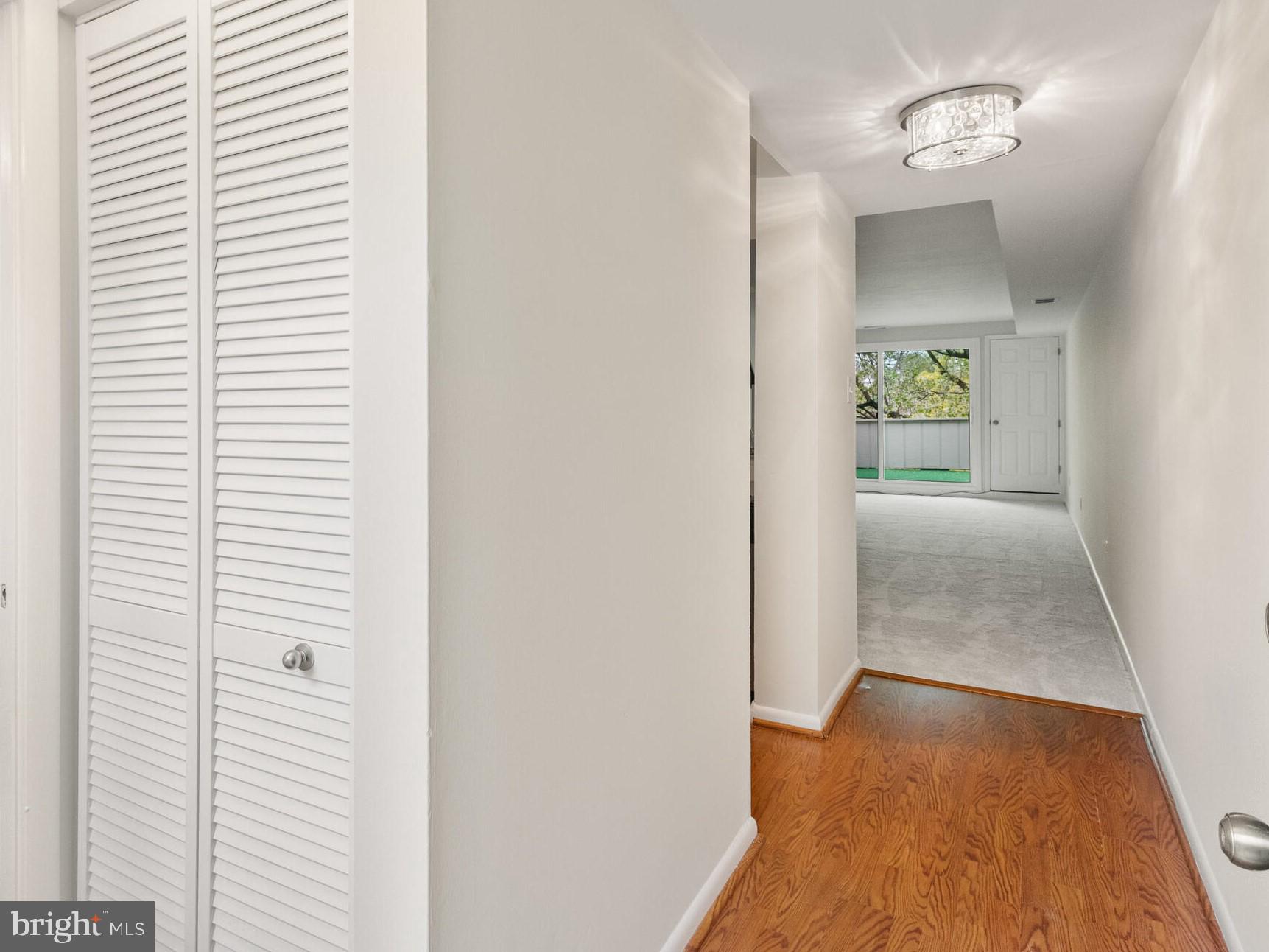 SUMMIT HOUSE - Residential