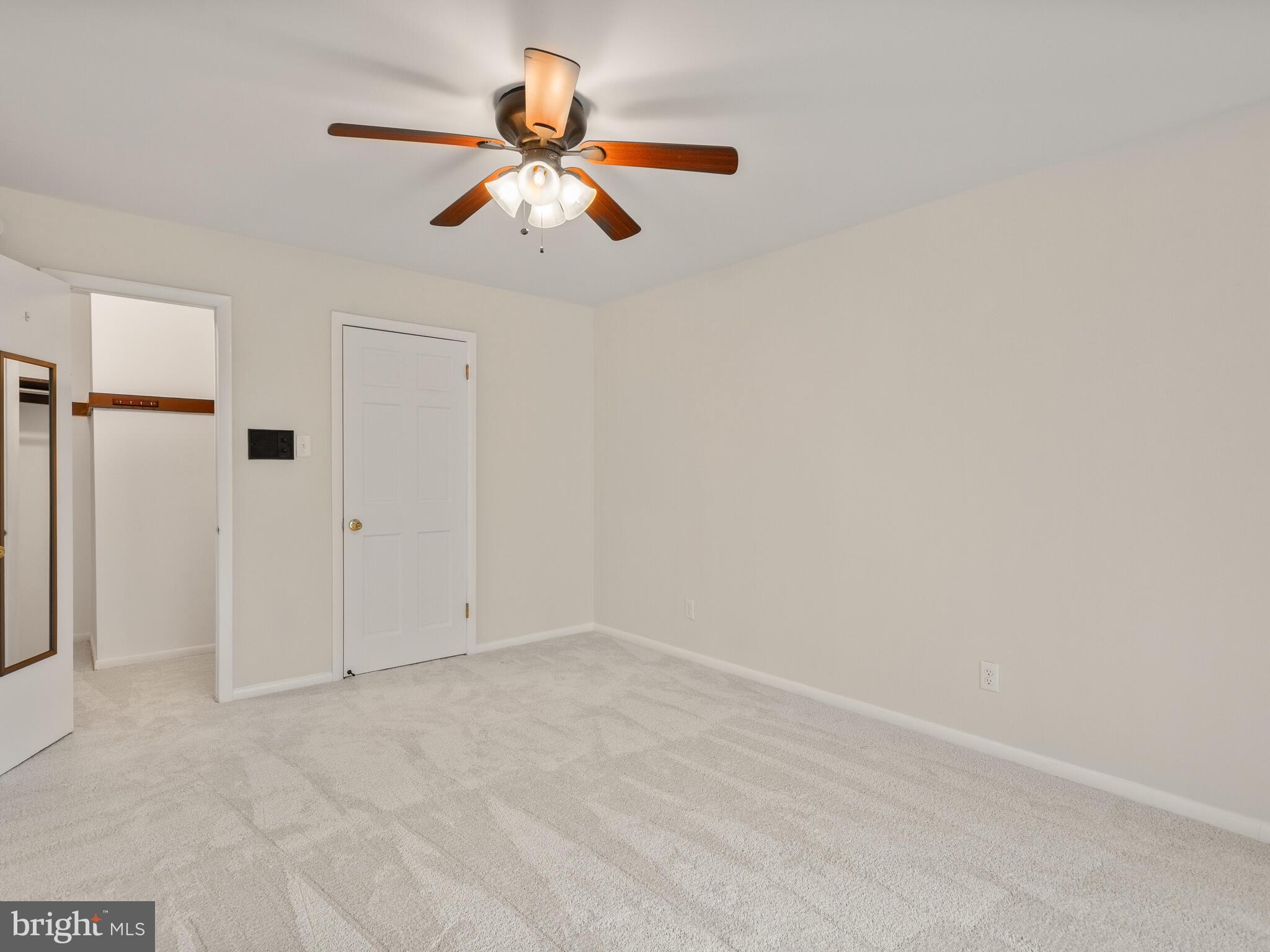 SUMMIT HOUSE - Residential