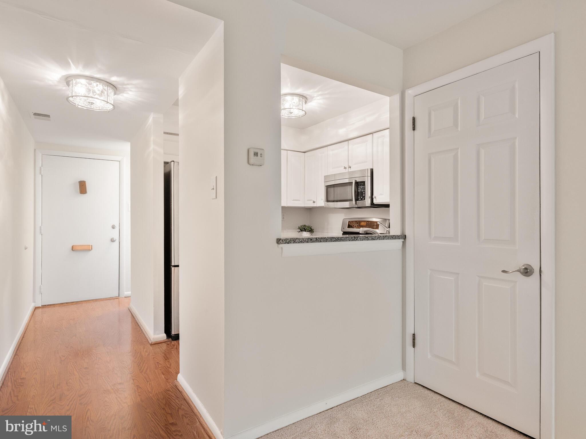 SUMMIT HOUSE - Residential