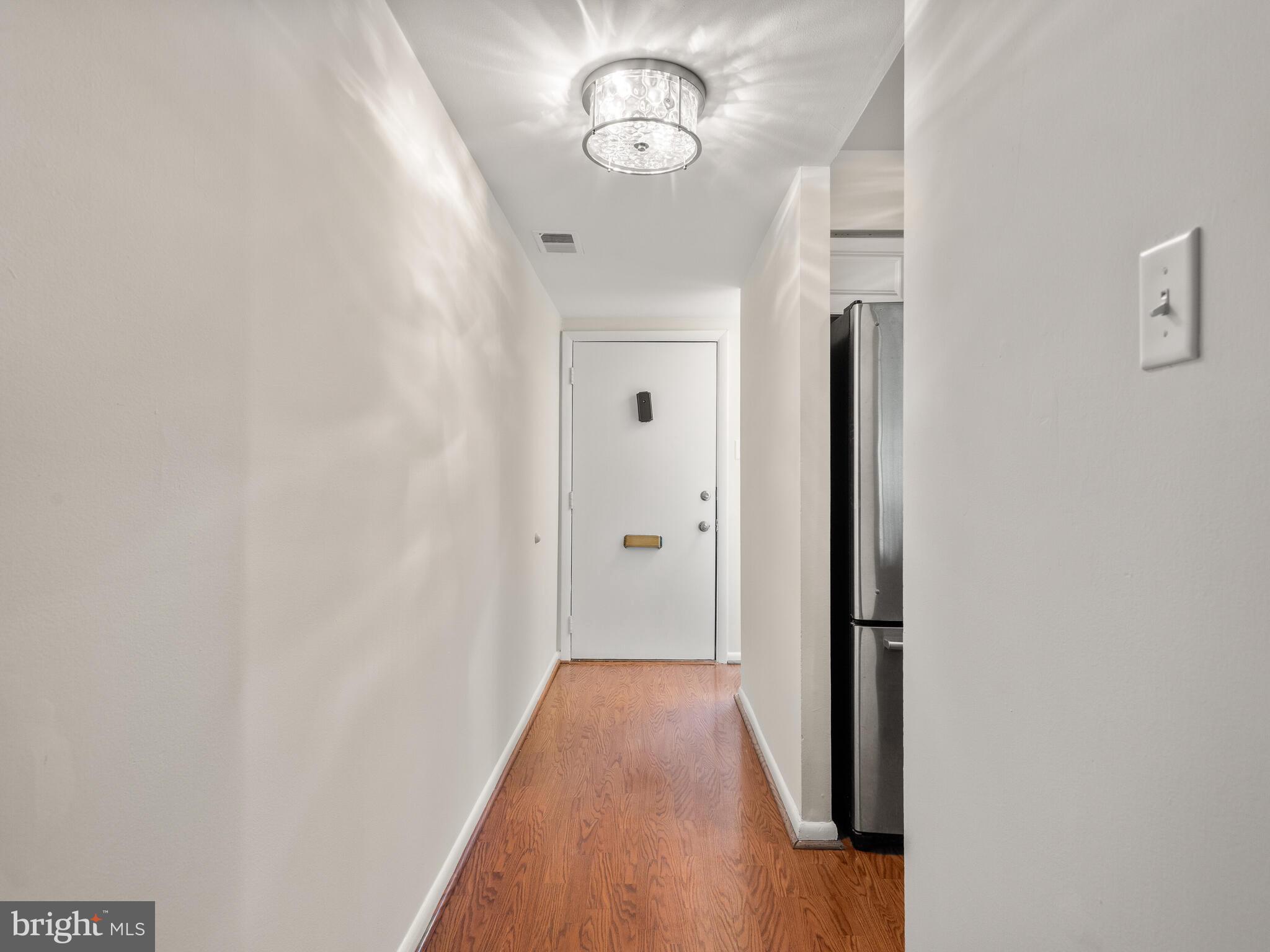 SUMMIT HOUSE - Residential