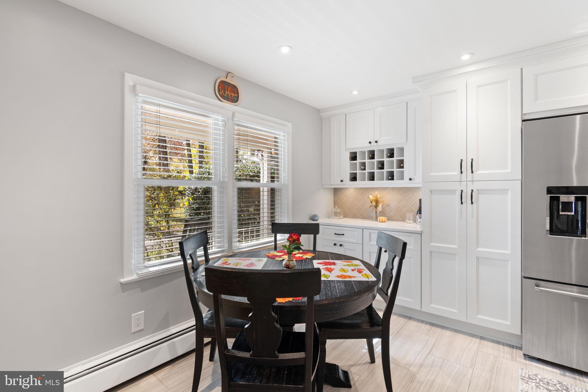 FAIRFAX ACRES - Residential