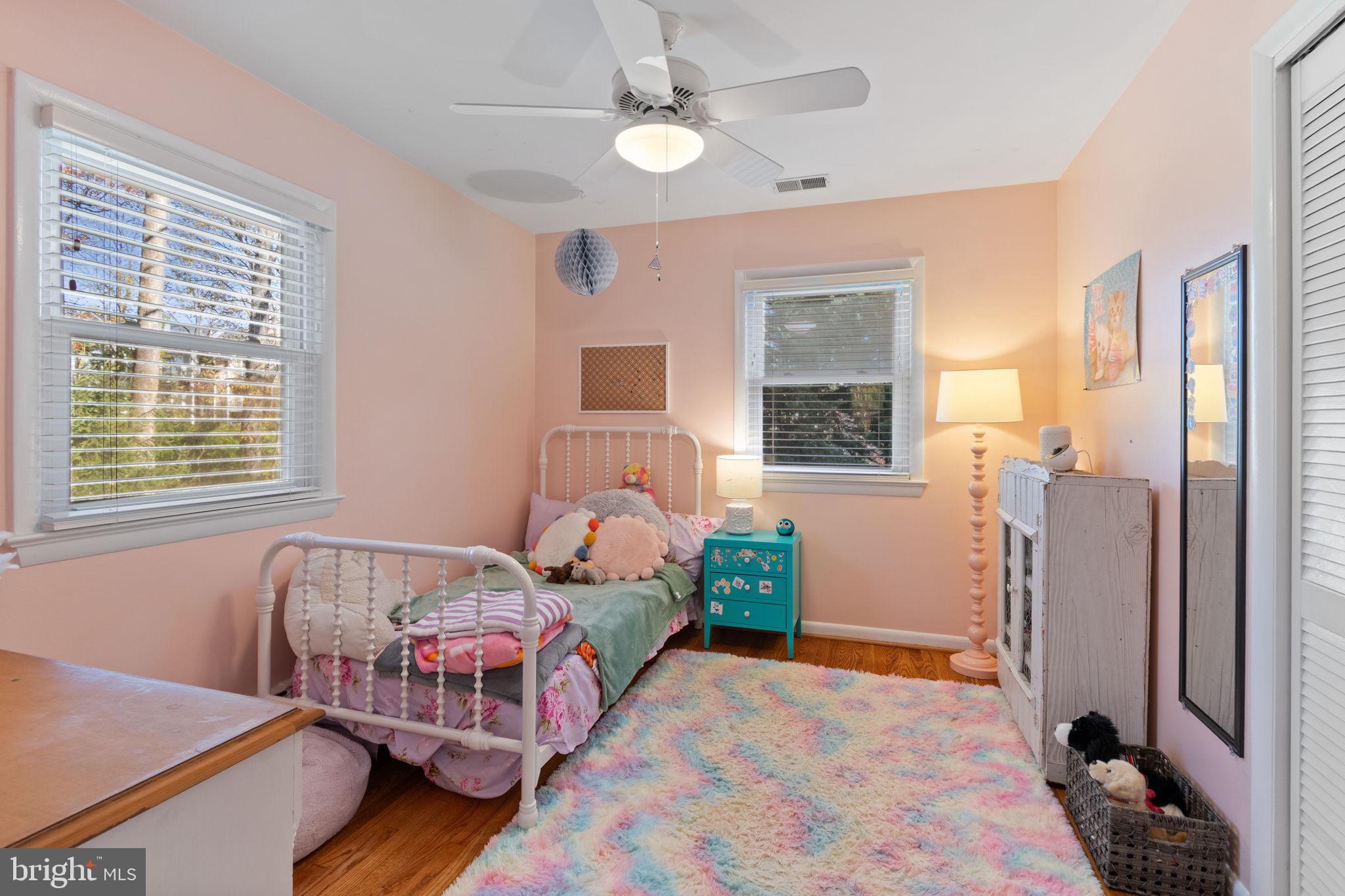 FAIRFAX ACRES - Residential