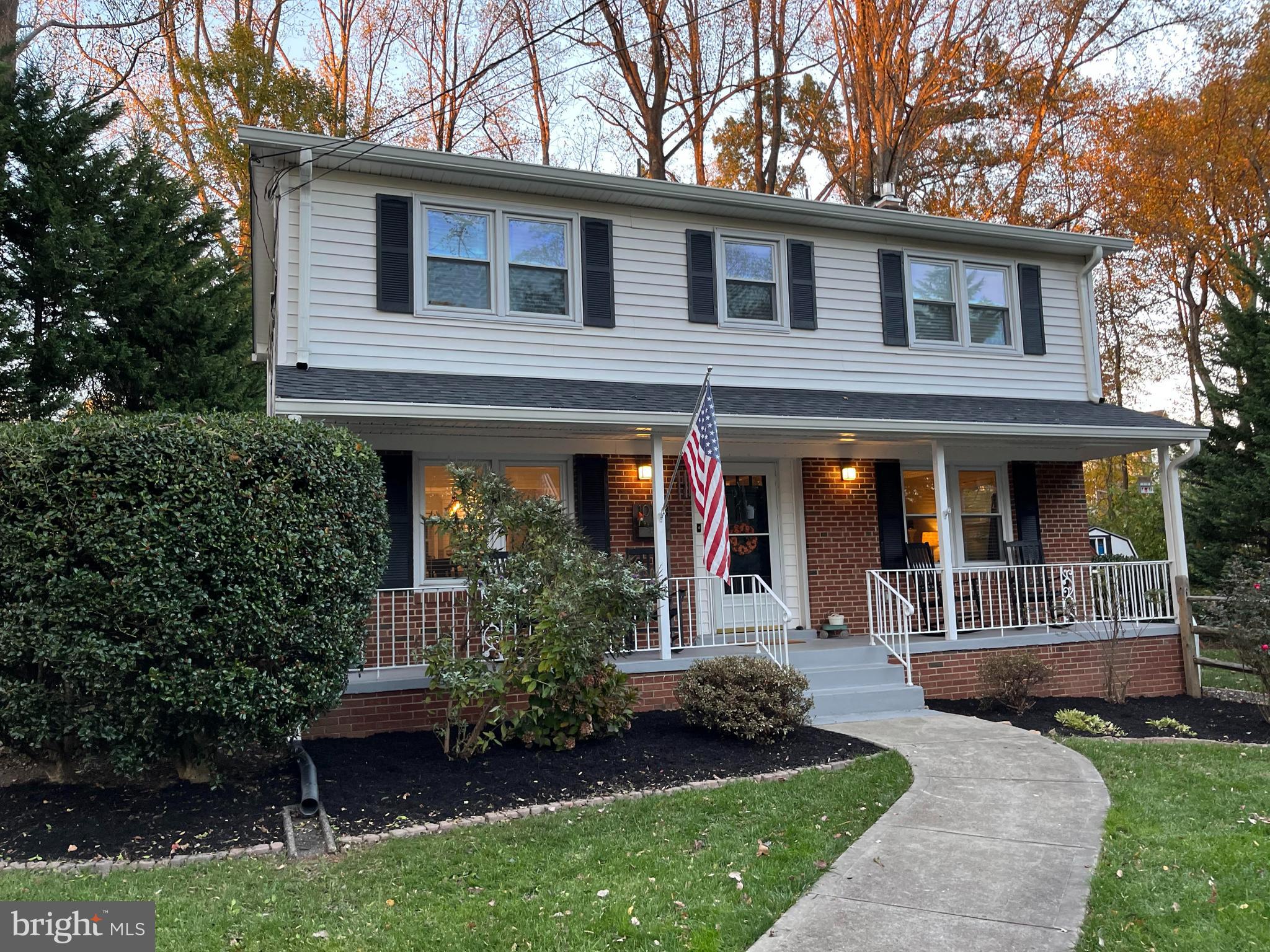 FAIRFAX ACRES - Residential