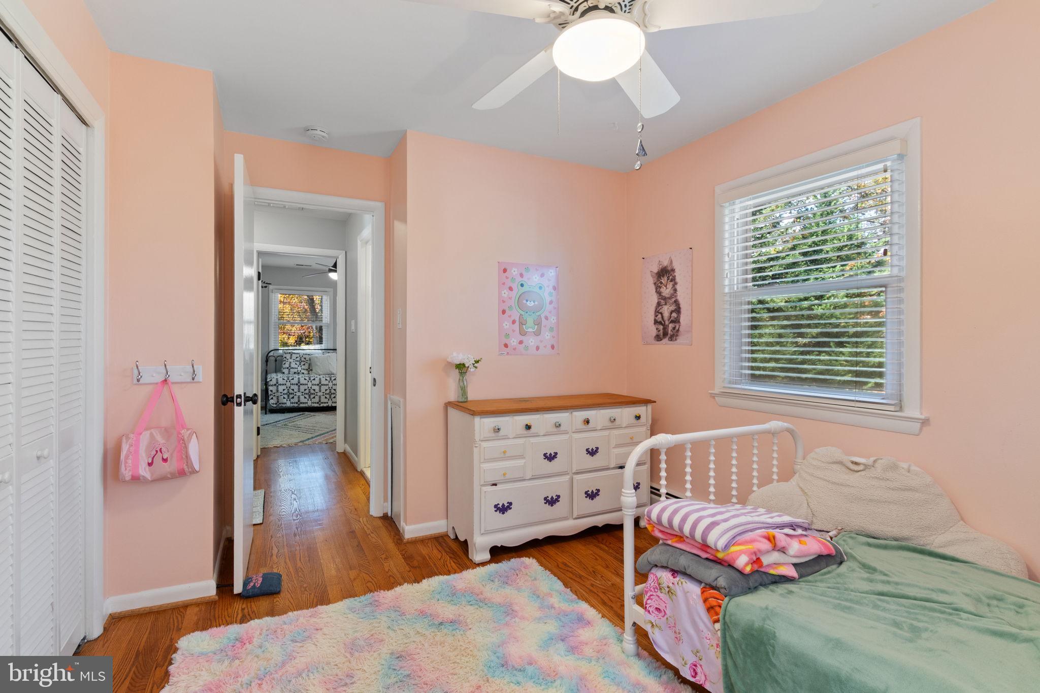 FAIRFAX ACRES - Residential