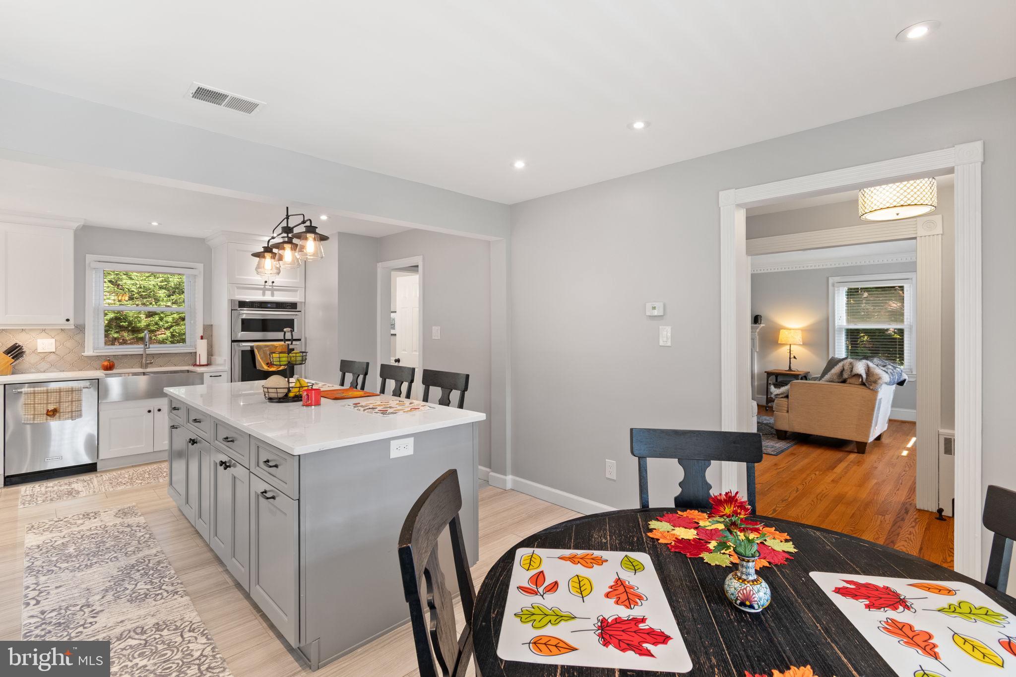 FAIRFAX ACRES - Residential