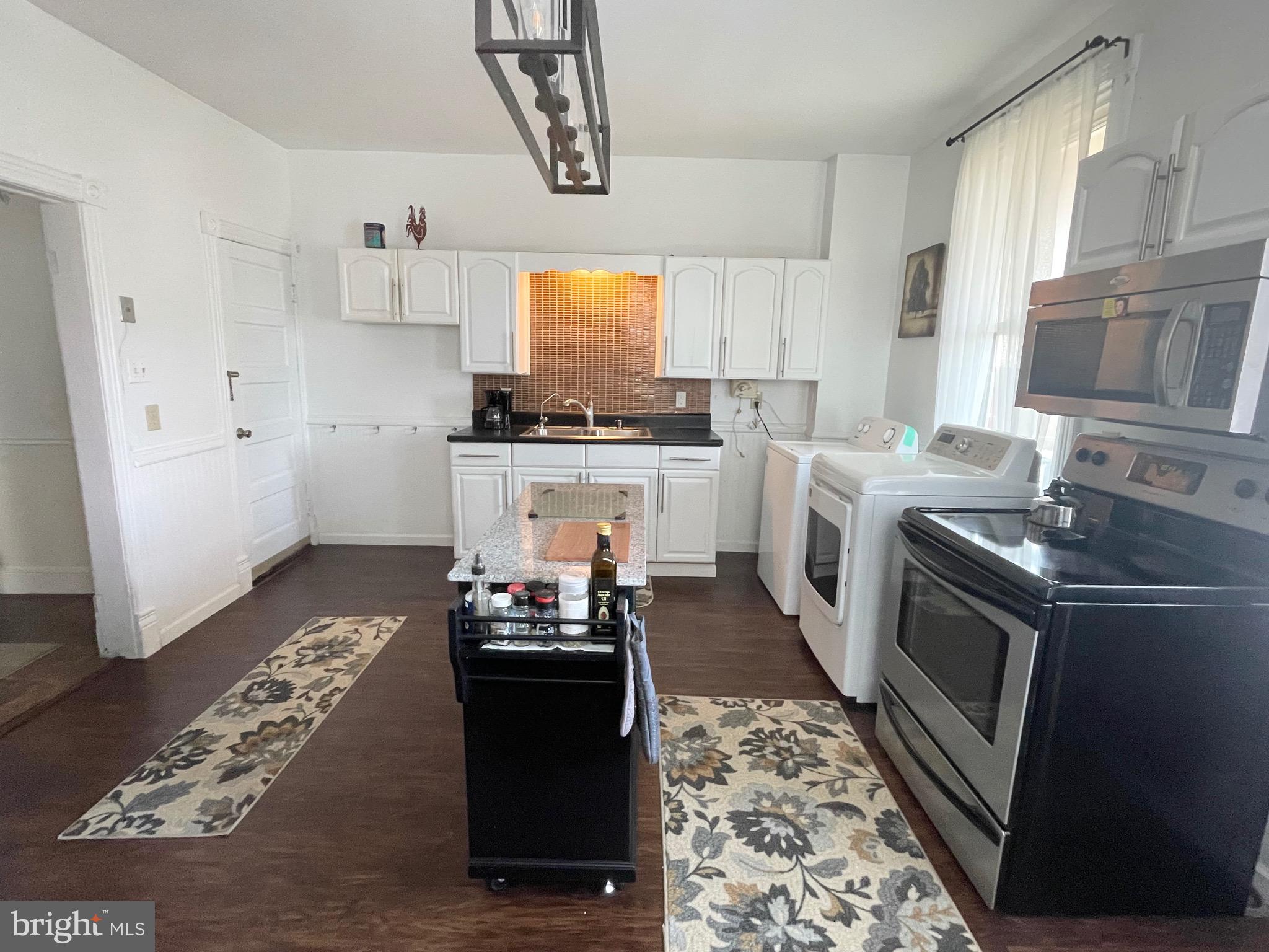 WEST END - Residential