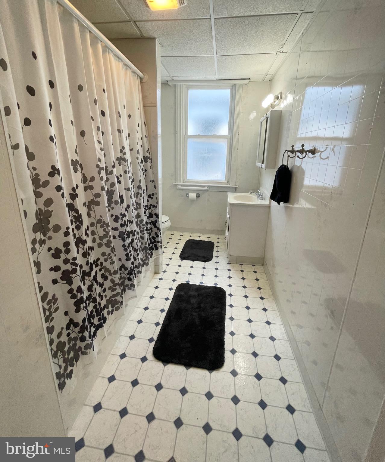 WEST END - Residential