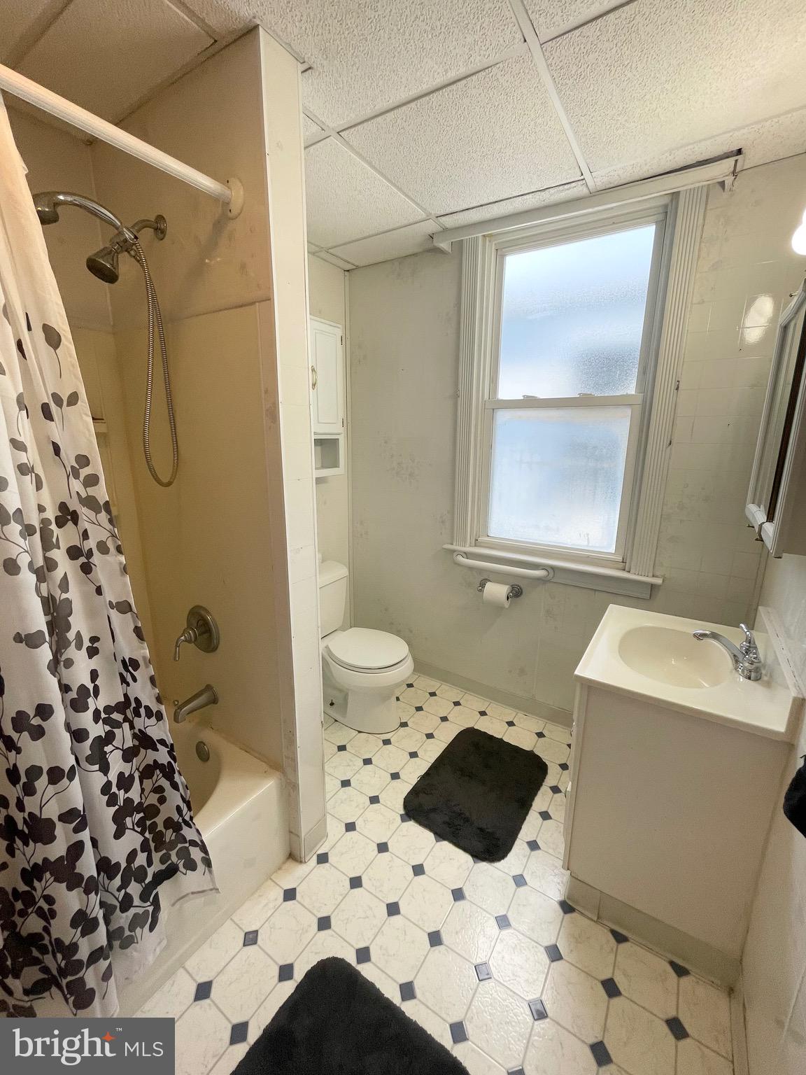 WEST END - Residential