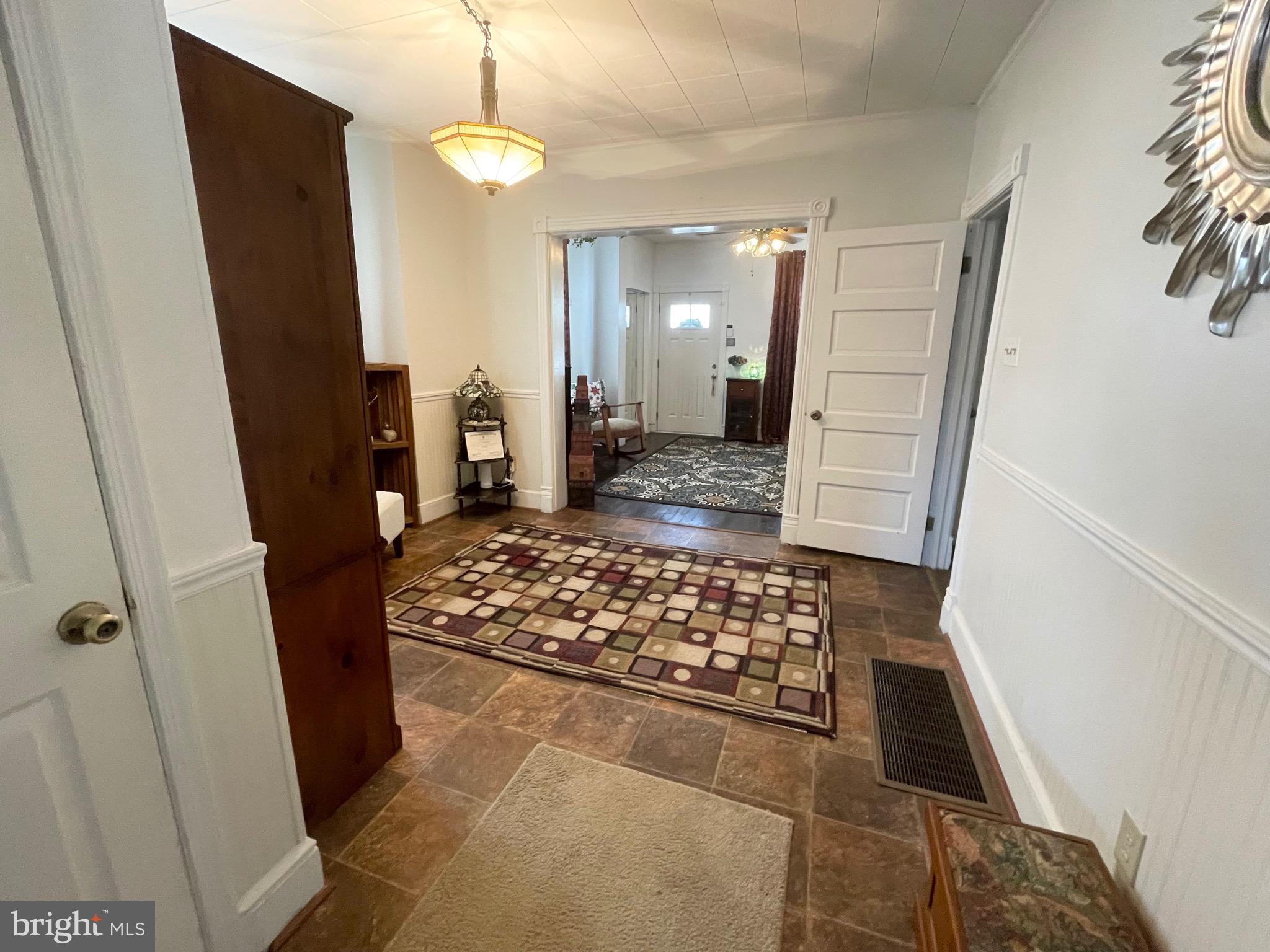 WEST END - Residential