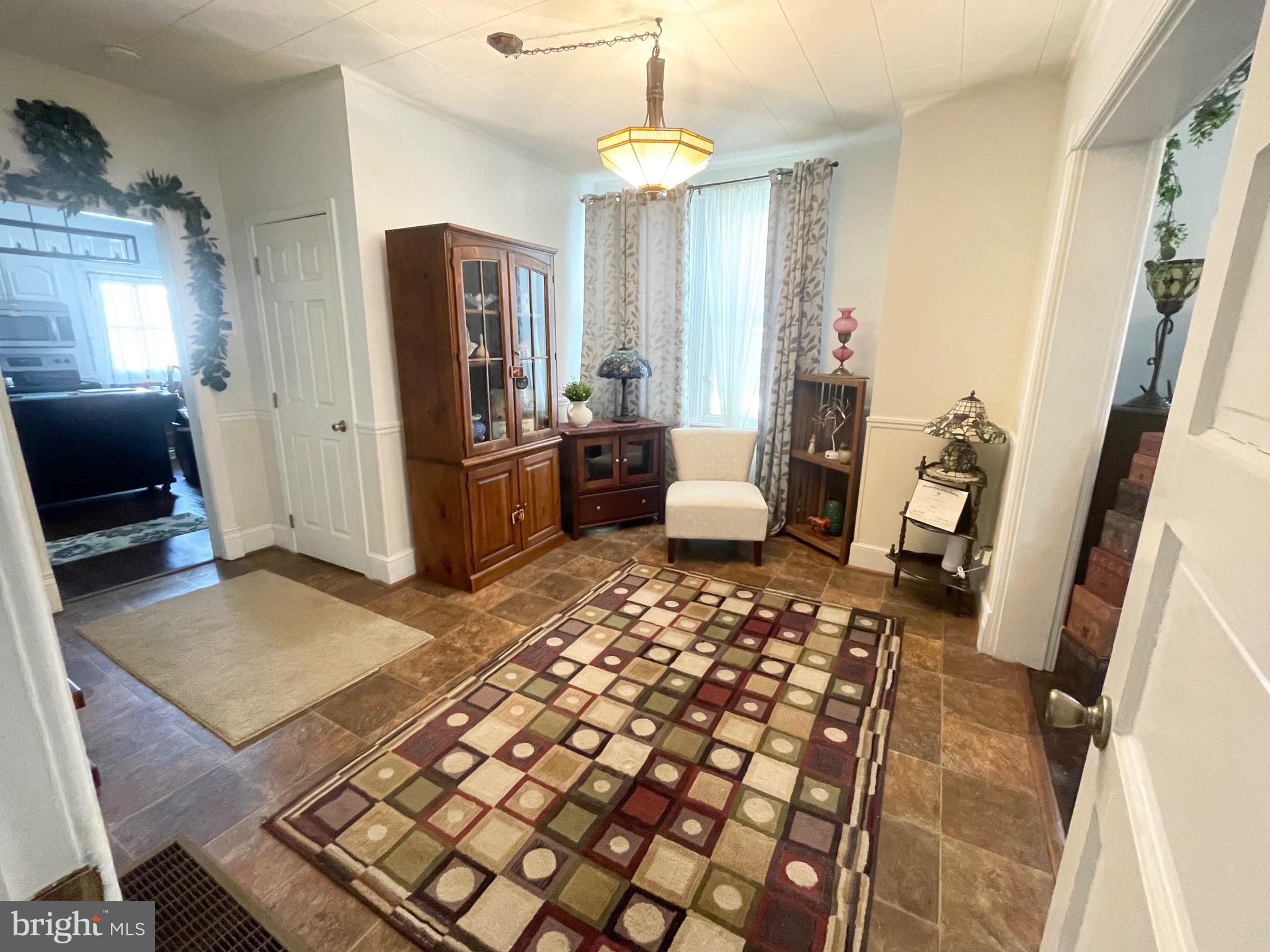 WEST END - Residential