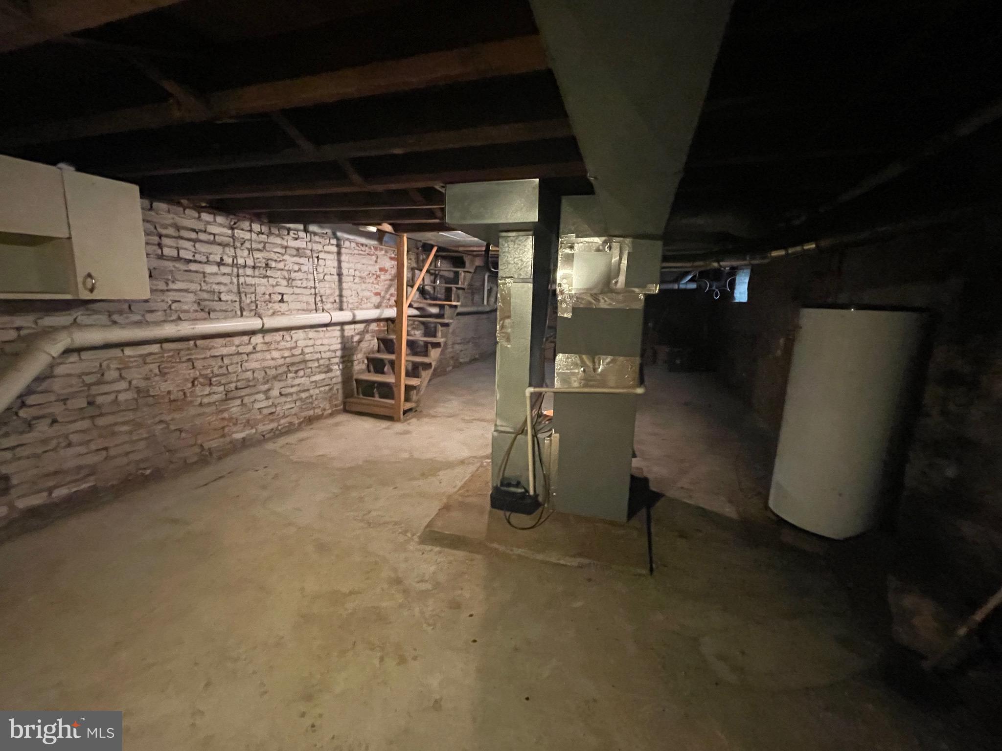 WEST END - Residential